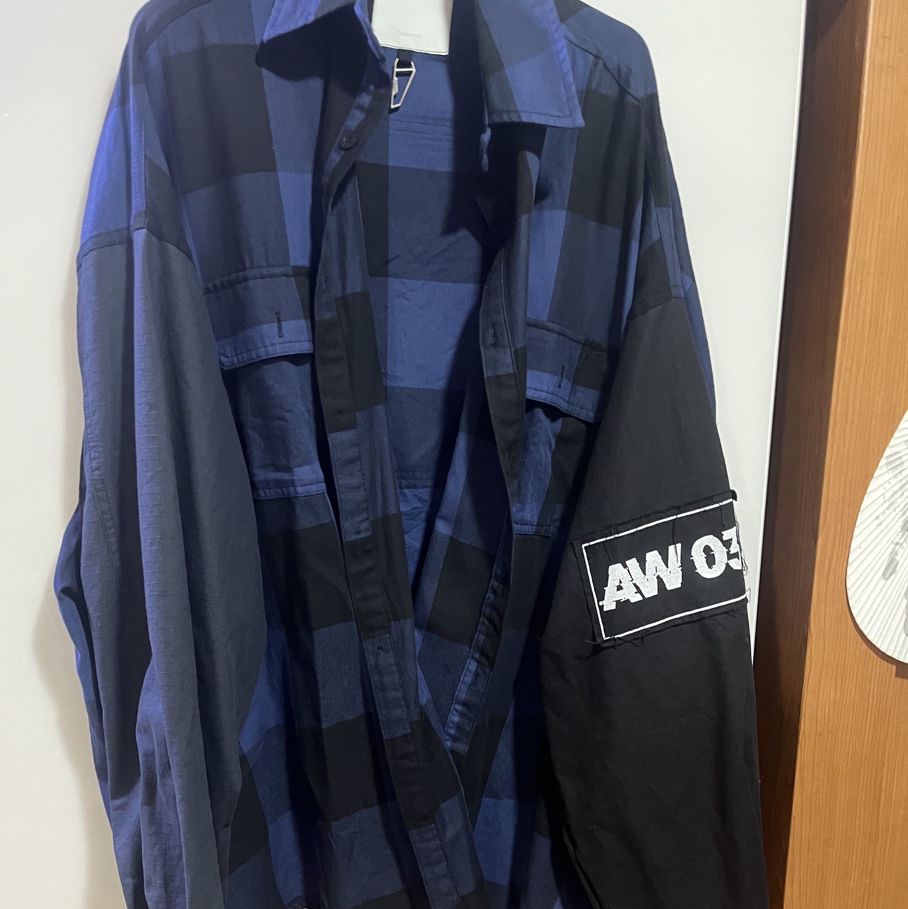 Undermycar Nando Archive Hommage Oversized Shirt Crown Blue - 23SS 착용 스타일