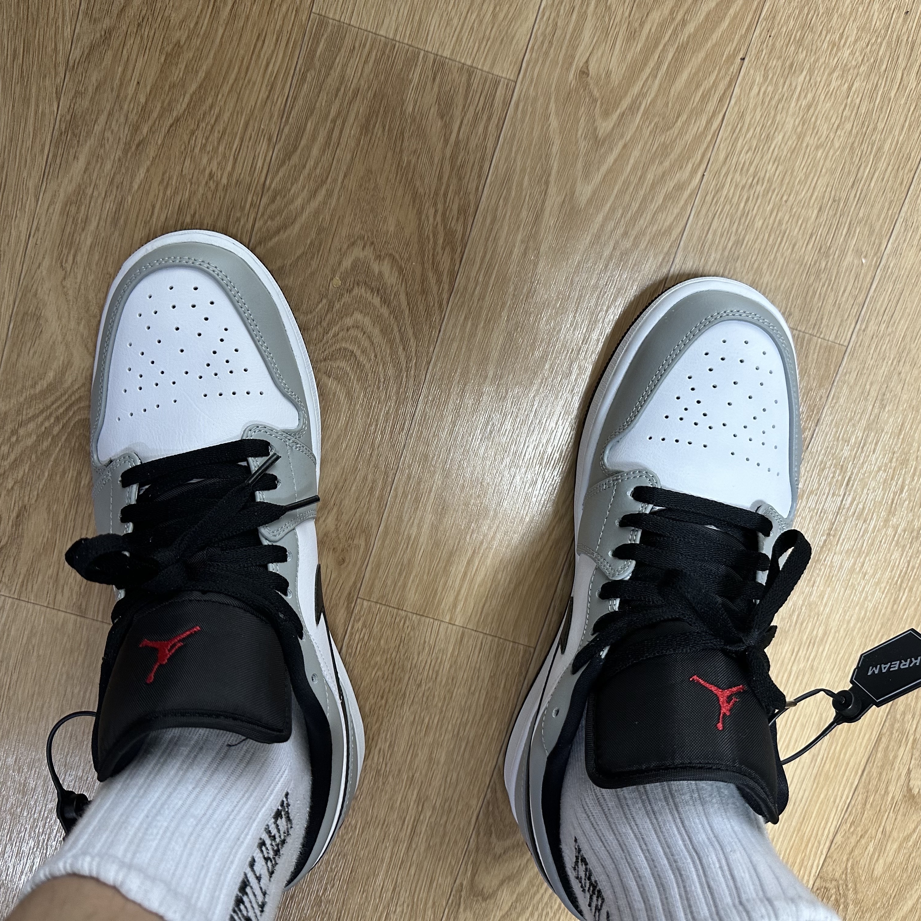 Jordan 1 Low Light Smoke Grey 착용 스타일