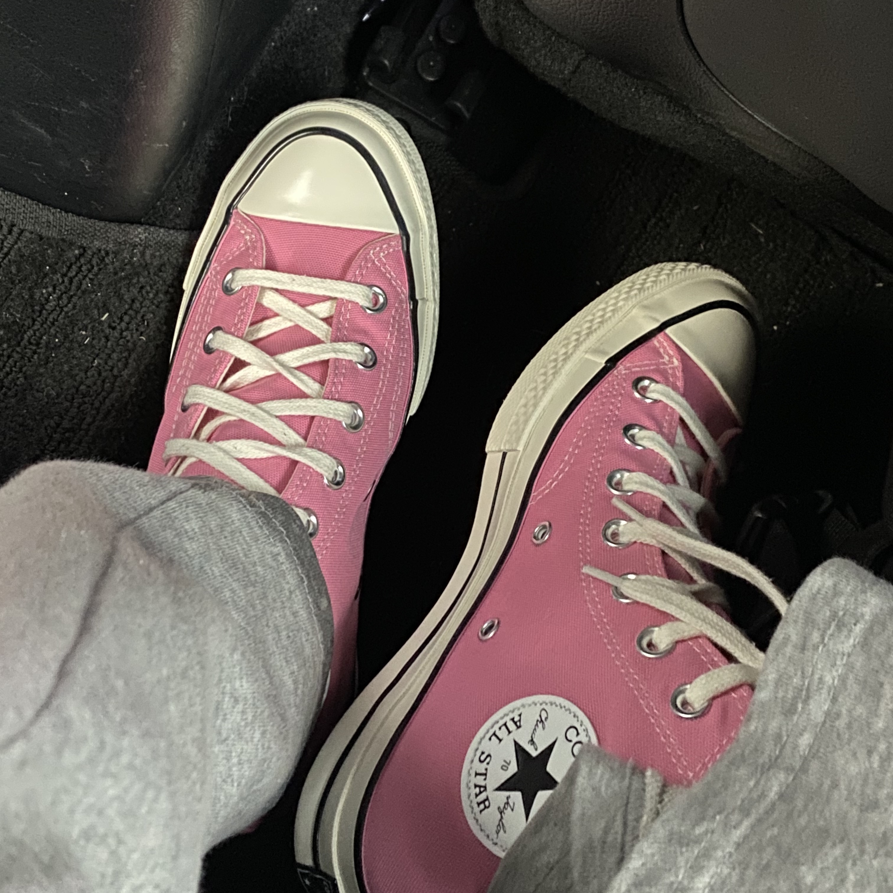 Converse Chuck 70 High Vintage Canvas Pink 착용 스타일 - 1