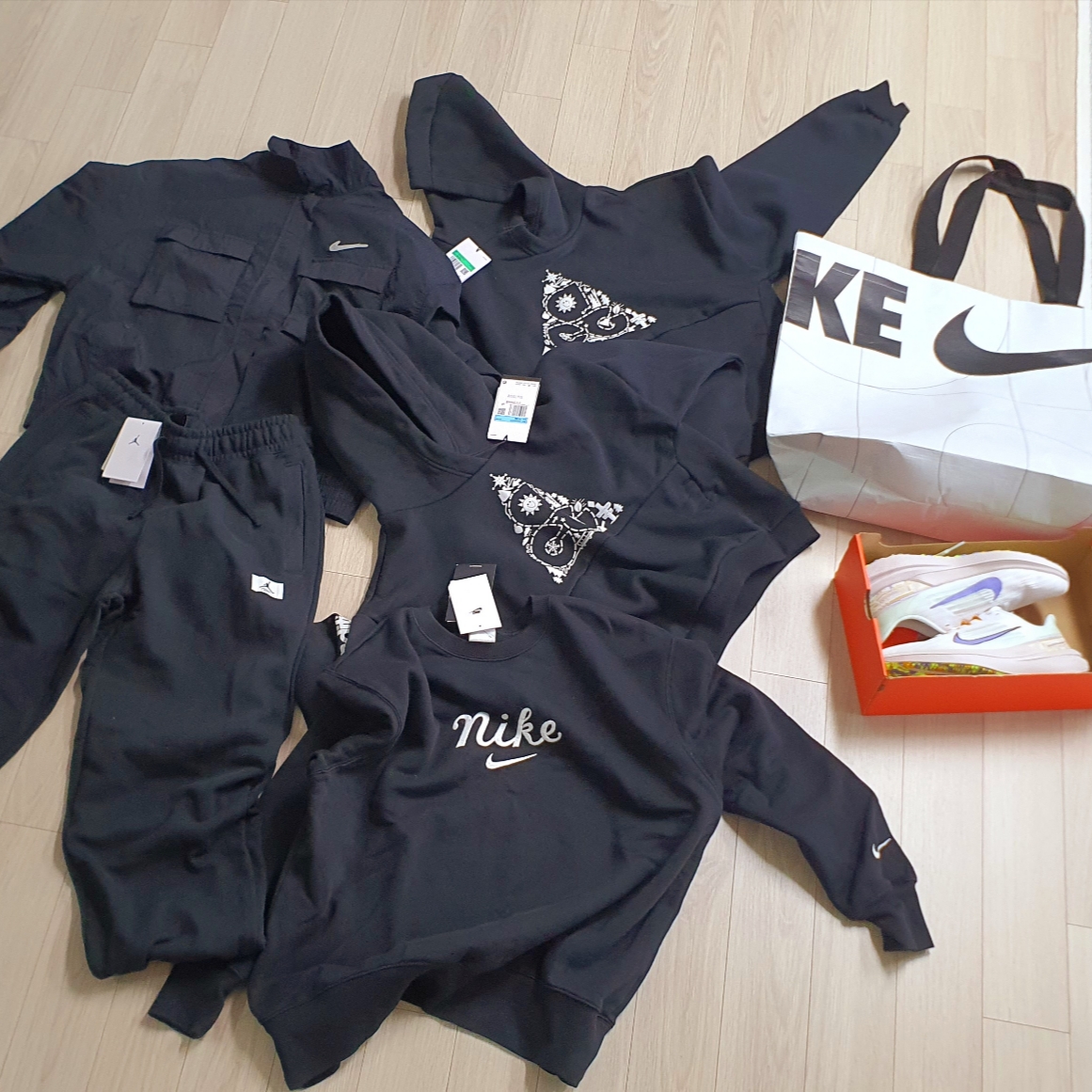 Jordan Essential Statement Fleece Pants Black Sail - Asia, Jordan 1 Retro Low OG Black Toe 착용 스타일 - 1