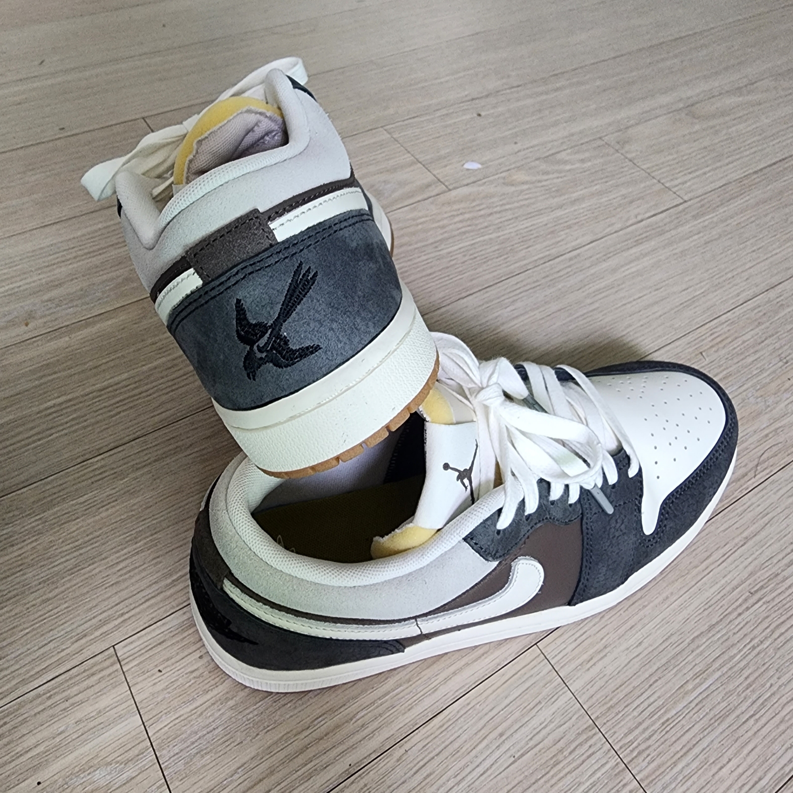 Jordan 1 Low Kkachi 착용 스타일 - 1