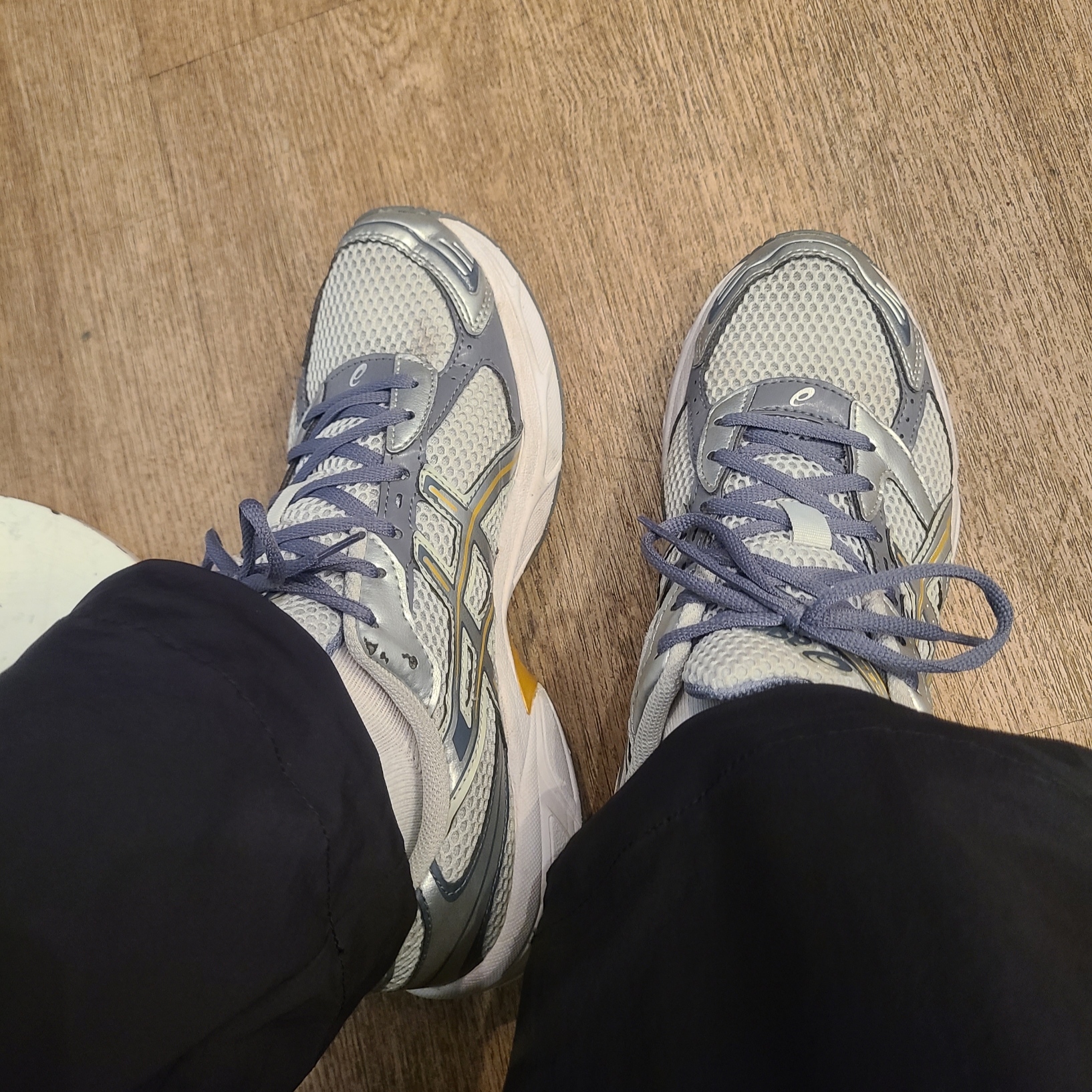 Asics Gel-1130 Polar Shade Pure Silver 착용 스타일