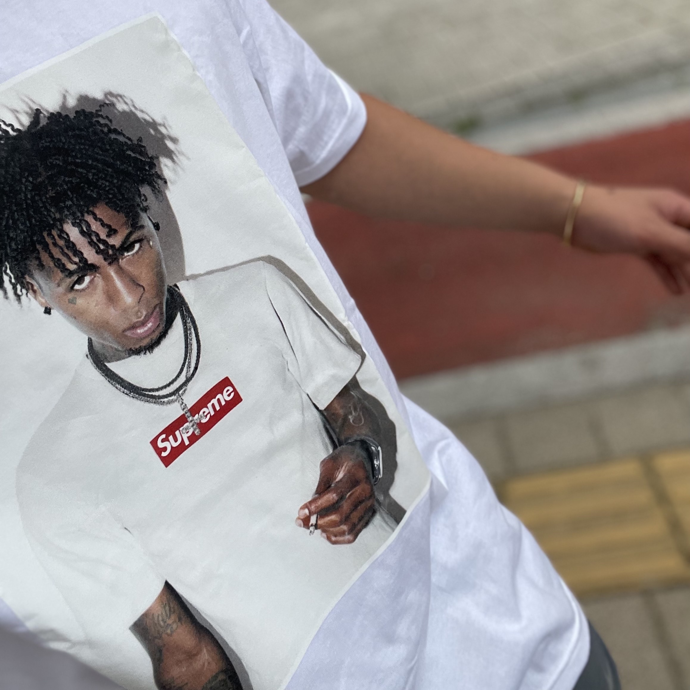 Supreme NBA Youngboy T-Shirt White - 23FW 착용 스타일
