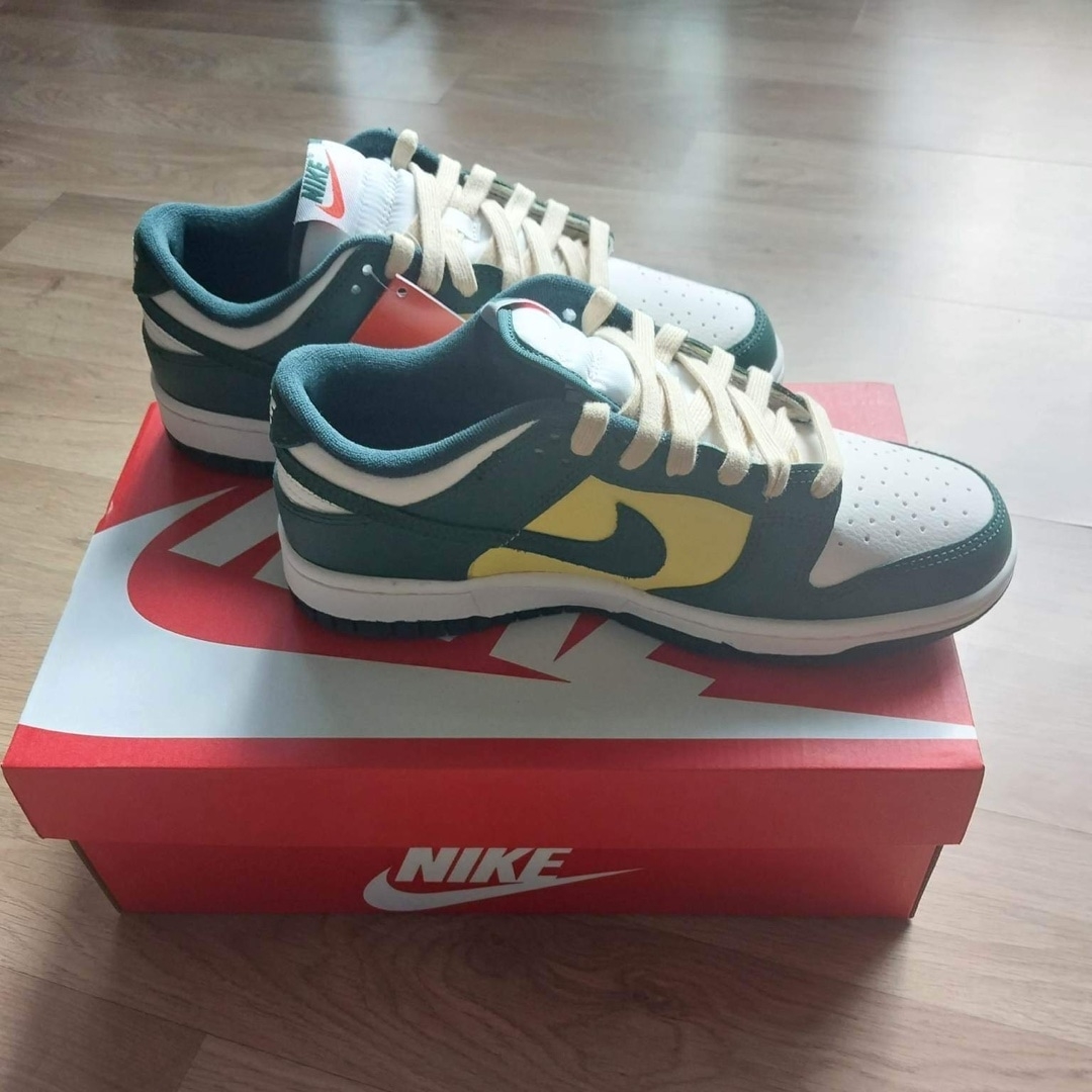 (W) Nike Dunk Low SE Opti Noble Green 착용 스타일