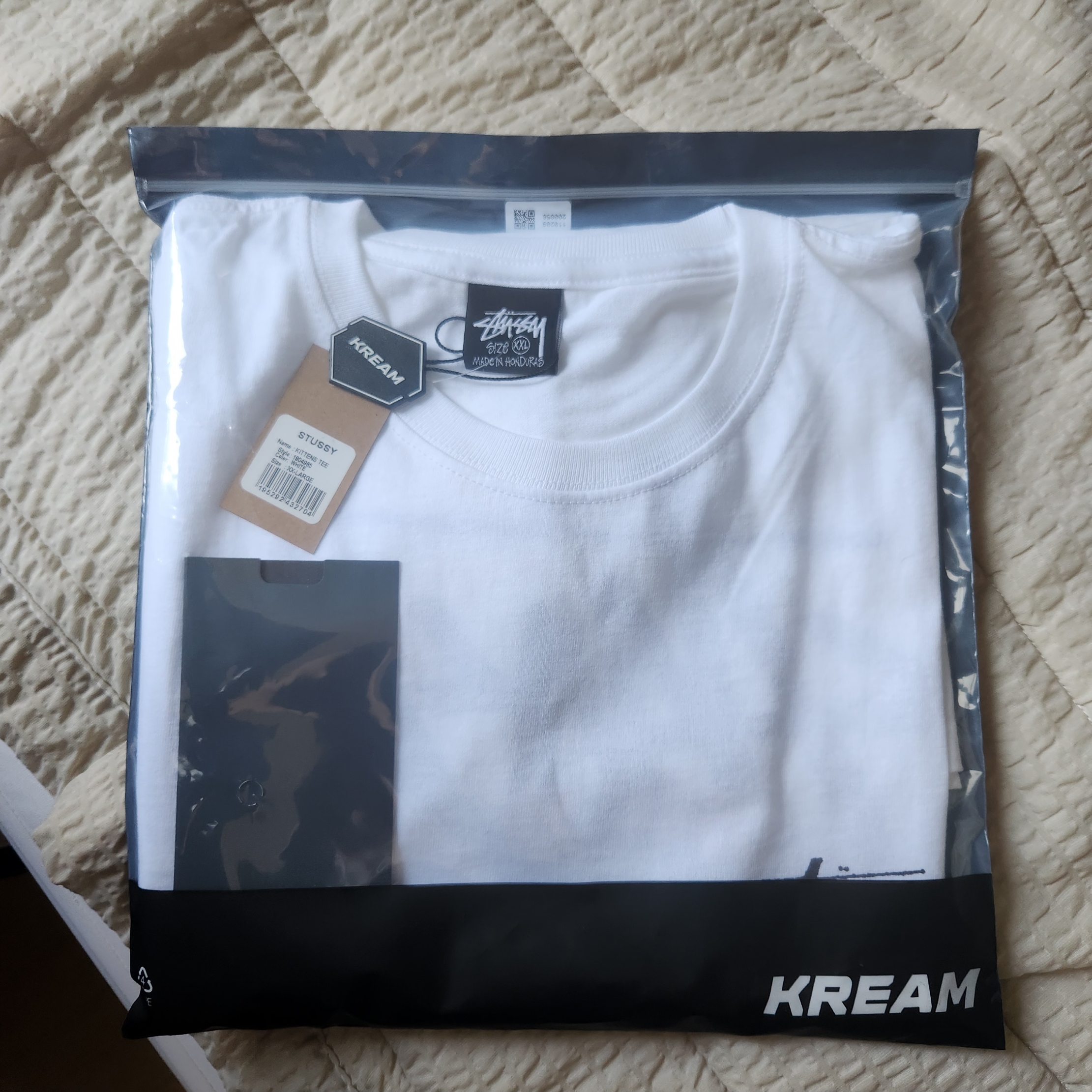 Stussy Kittens T-Shirt White 착용 스타일