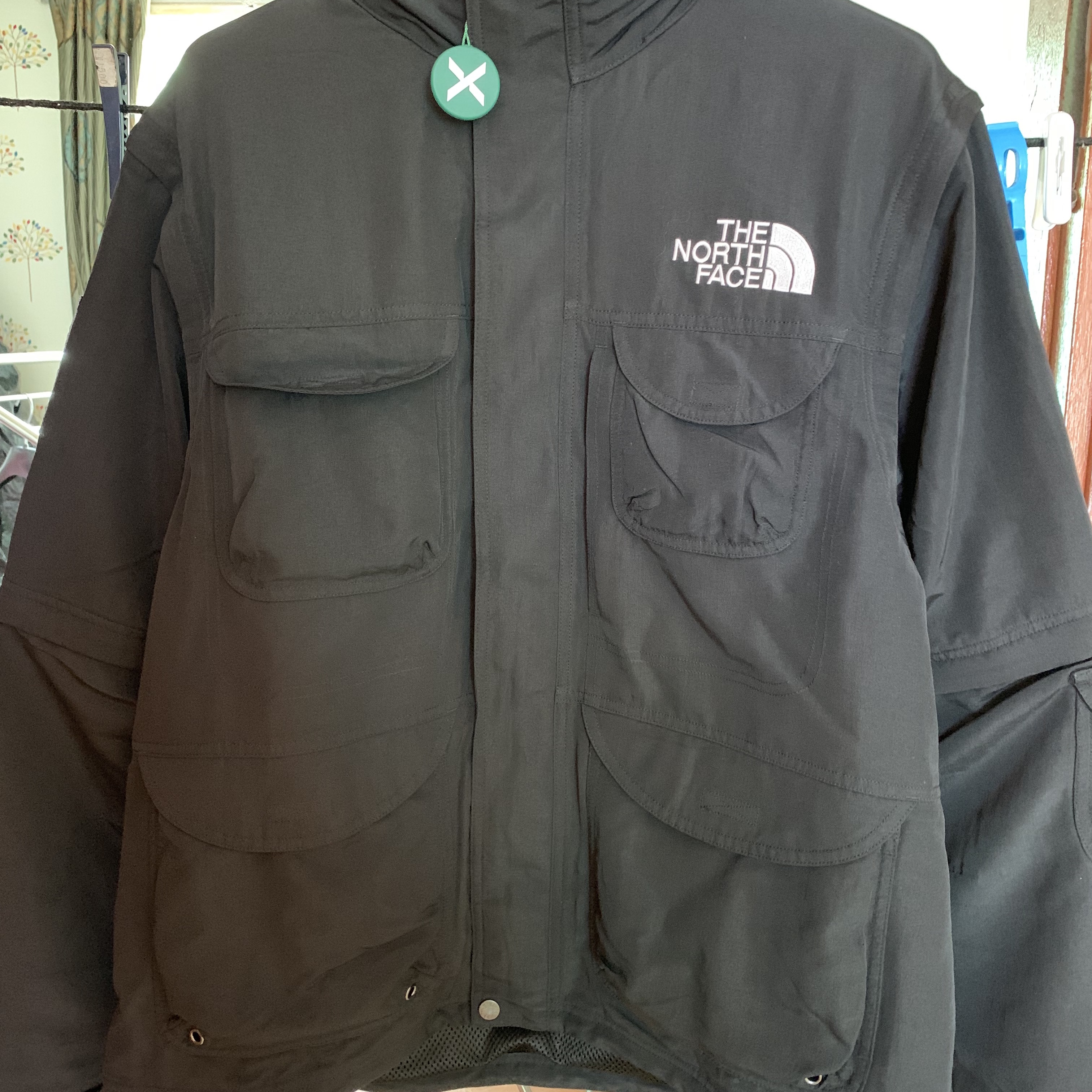 Supreme x The North Face Trekking Convertible Jacket Black - 22SS, Supreme x The North Face Trekking Zip-Off Belted Pants Black - 22SS 착용 스타일