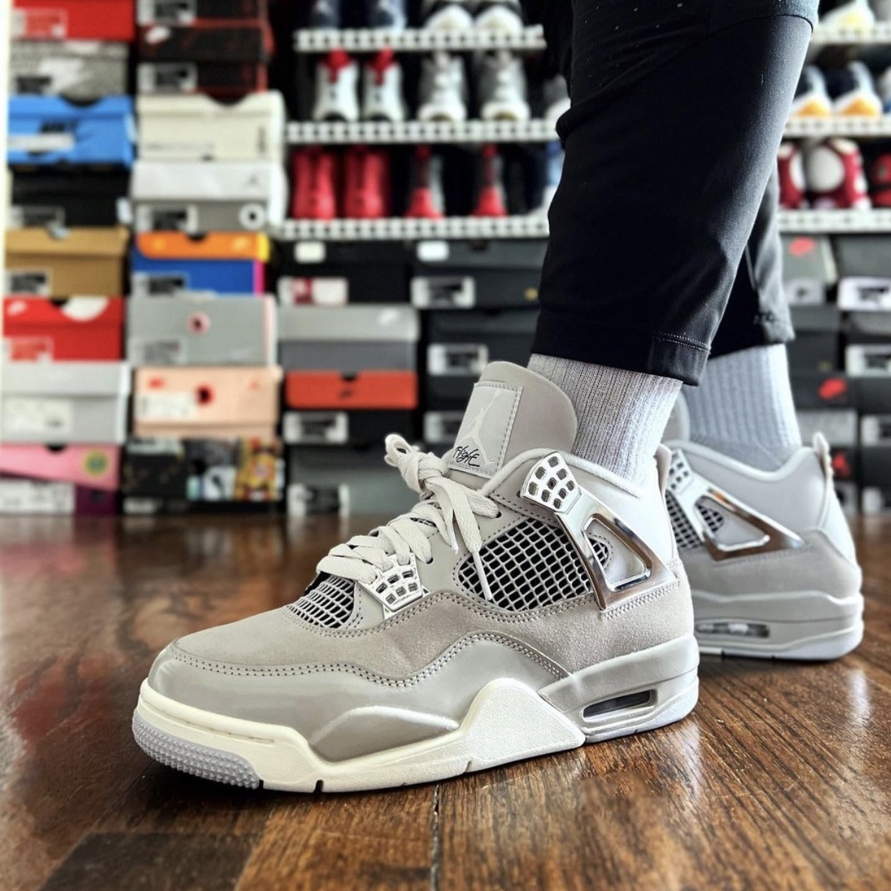 (W) Jordan 4 Retro Frozen Moments 착용 스타일 - 4