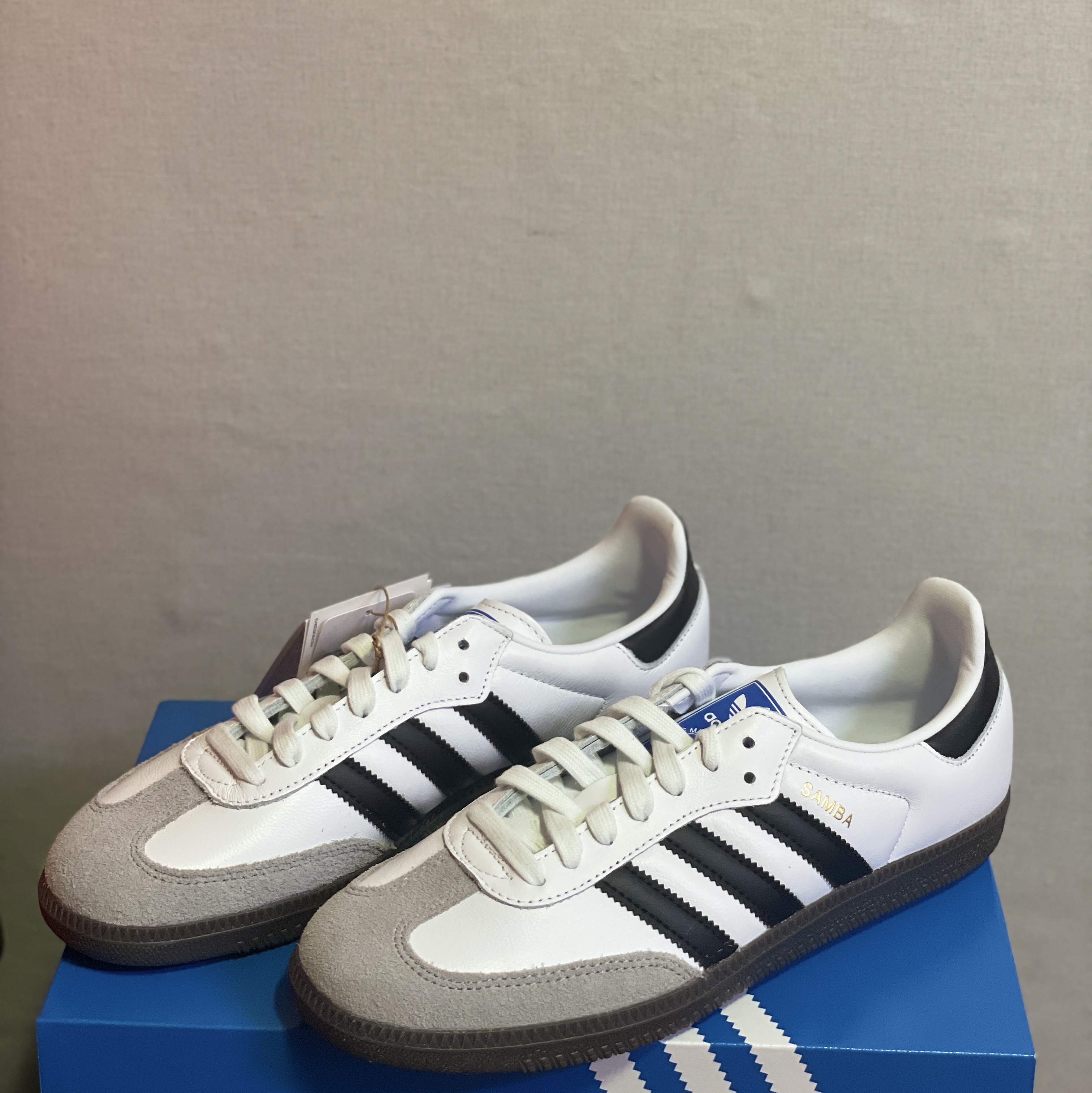 Adidas Samba OG Cloud White 착용 스타일 - 1
