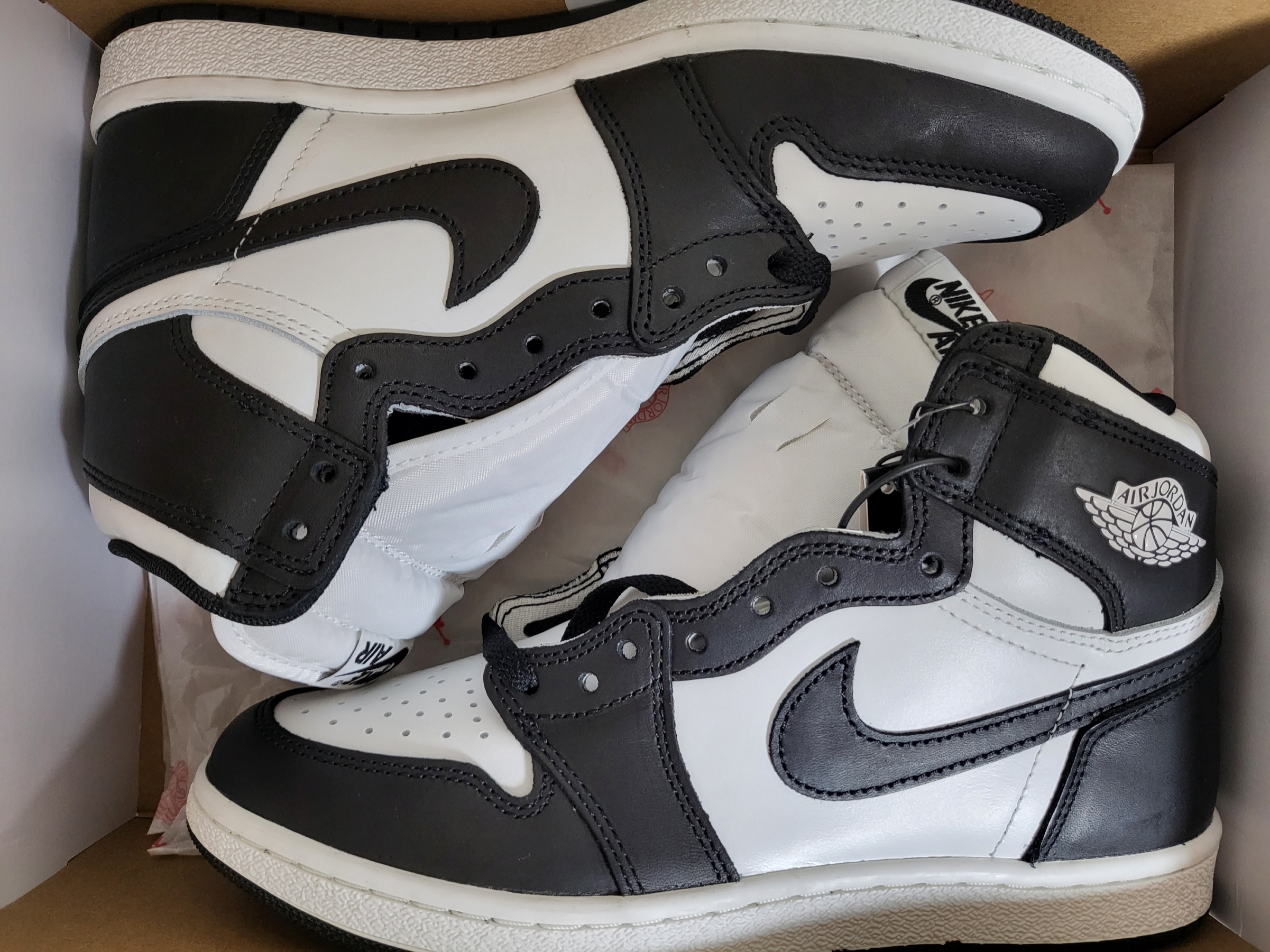 Jordan 1 High 85 Black White 착용 스타일