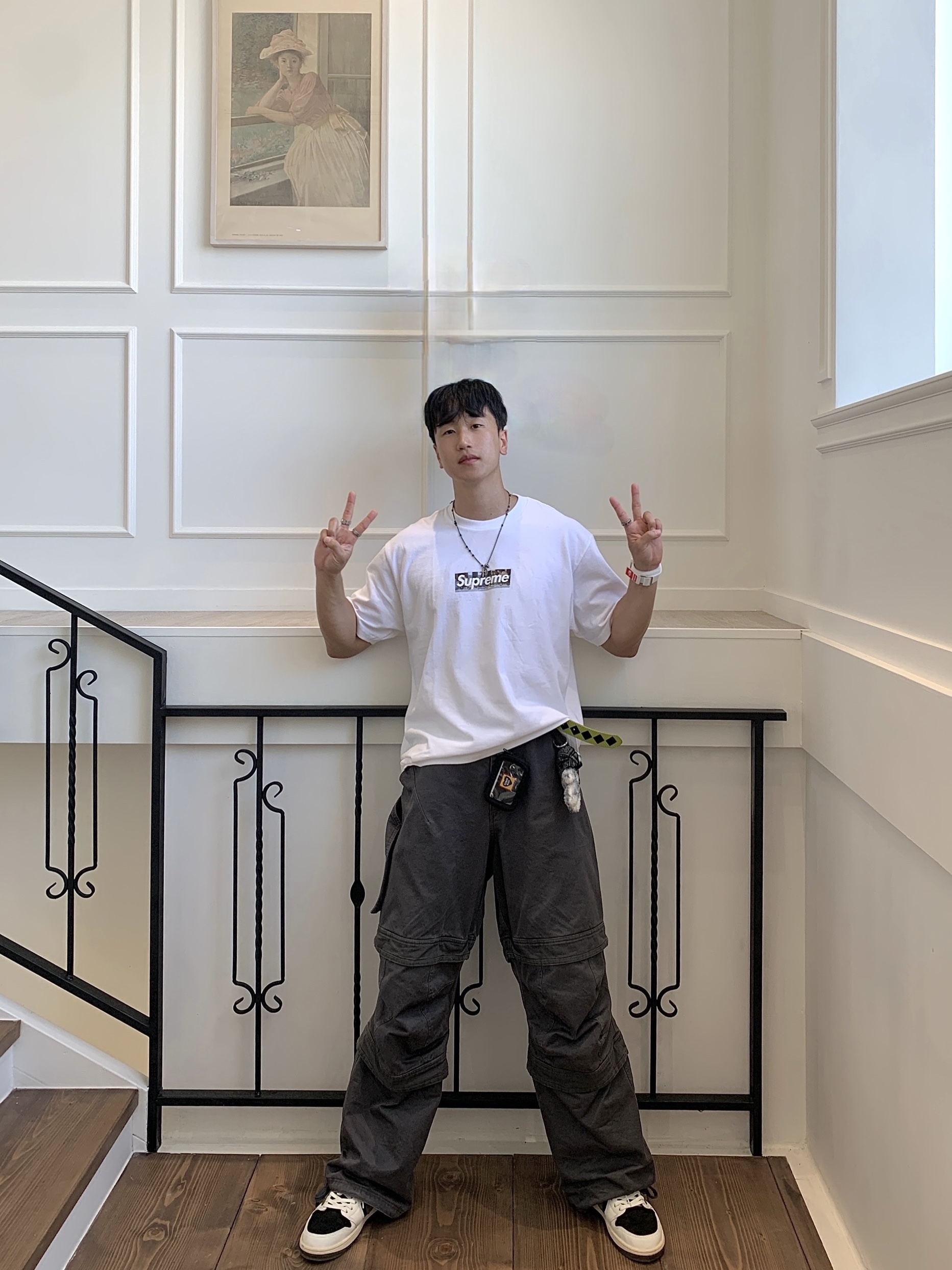 Supreme Milan Box Logo T-Shirt White - 21SS, Stussy Argyle Stitch Leather Belt Cream 착용 스타일 - 2