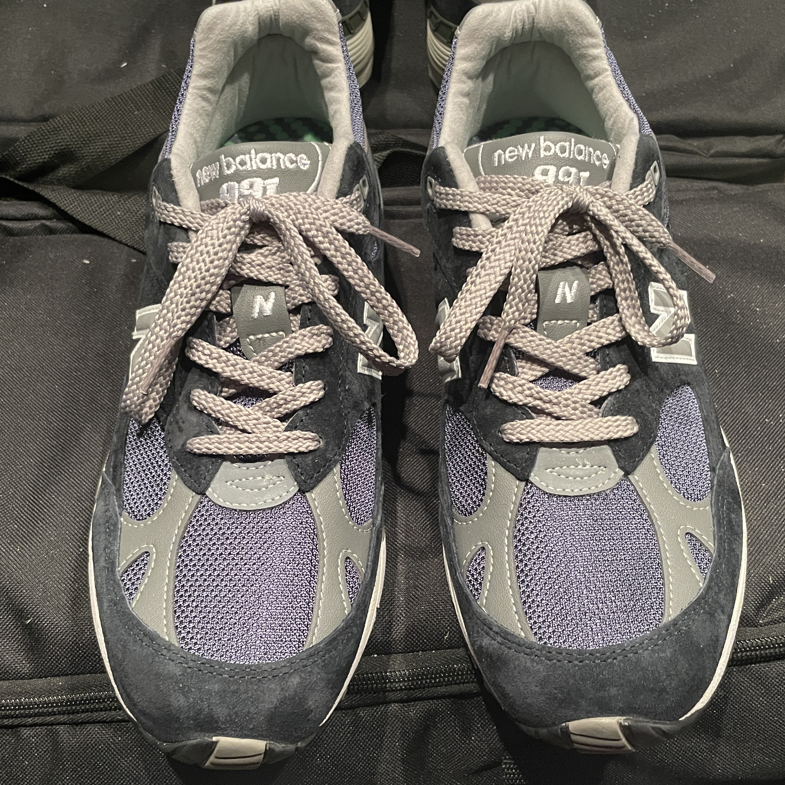 New Balance 993 Made in USA Grey - 2E Wide, New Balance 991 Made in UK Navy 착용 스타일 - 4
