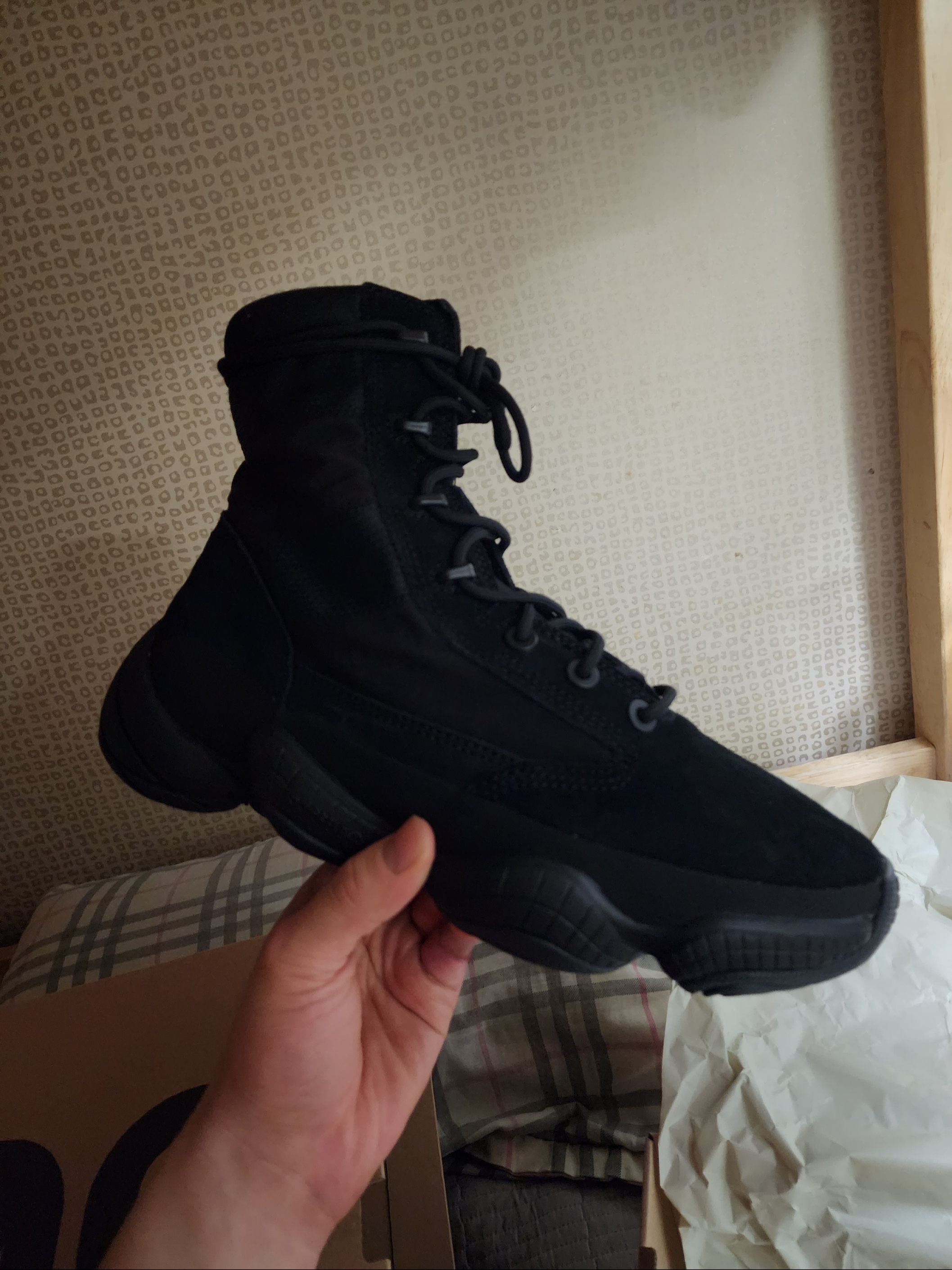Adidas Yeezy Slide Slate Grey, Adidas Yeezy 500 High Tactical Utility Black 착용 스타일 - 3