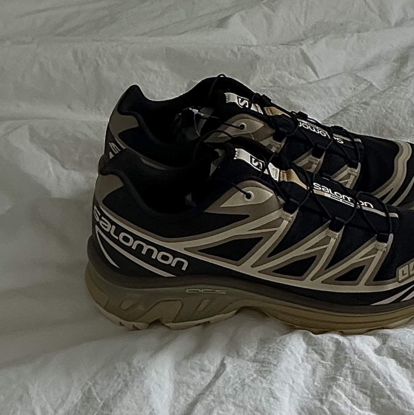 Salomon x END. XT-6 Dark Truffle 착용 스타일 - 5