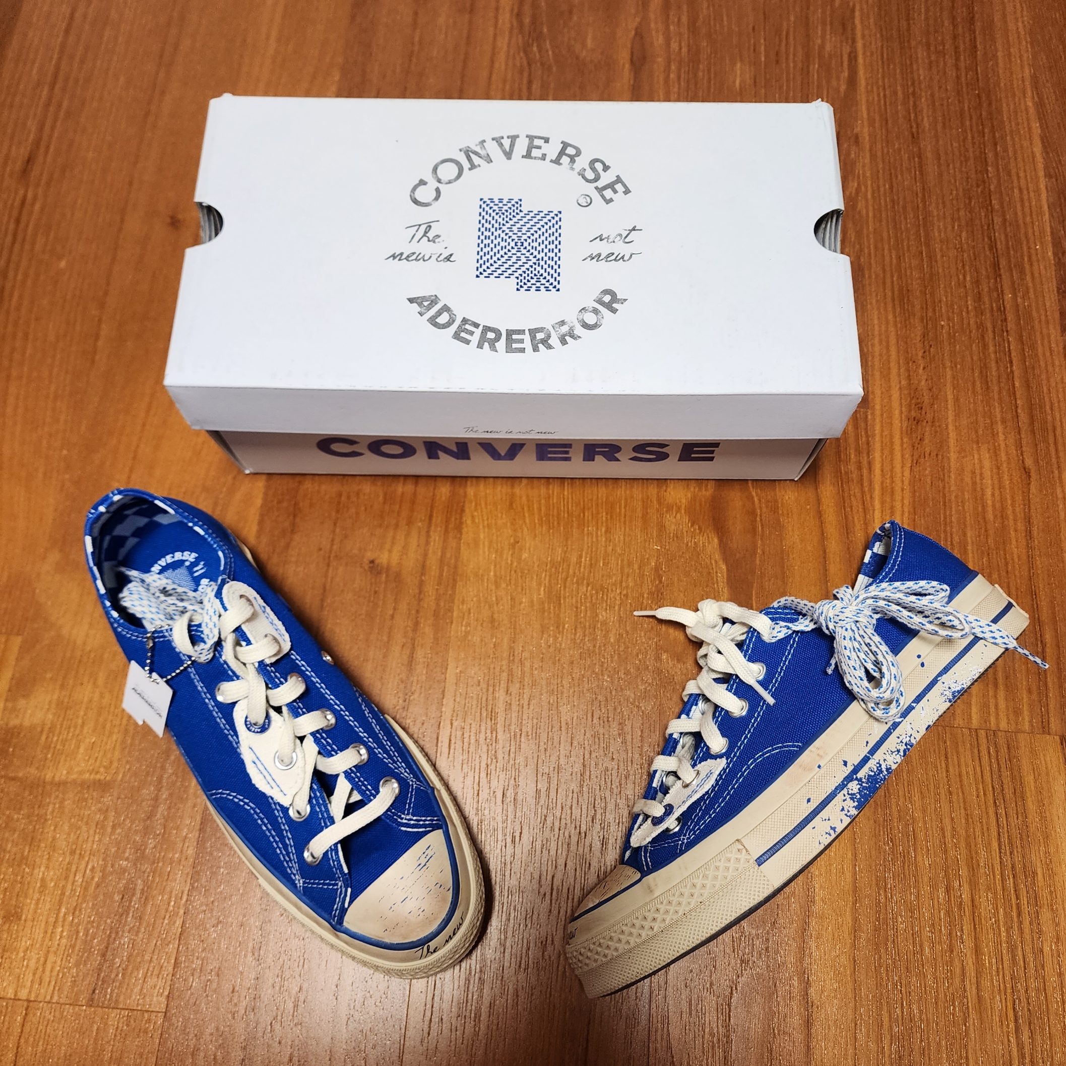 Converse x Ader Error Chuck 70 Ox Imperial Blue 착용 스타일 - 2