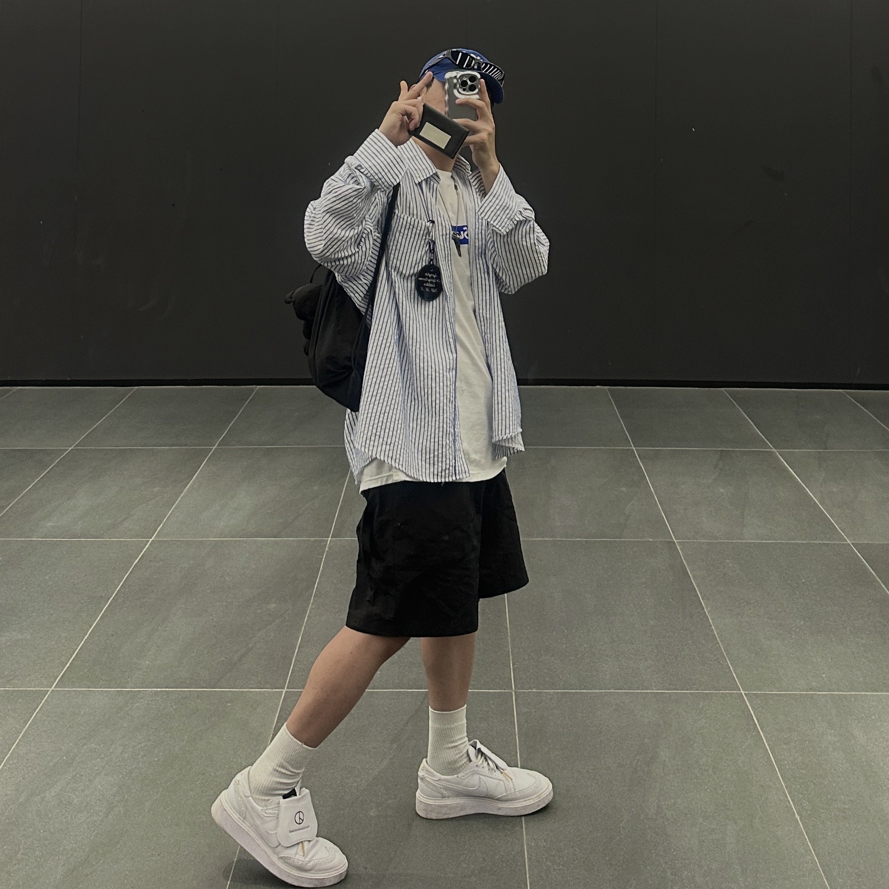Nike x Peaceminusone Kwondo1 White, Supreme Seoul Box Logo T-Shirt White - 23FW 착용 스타일 - 1