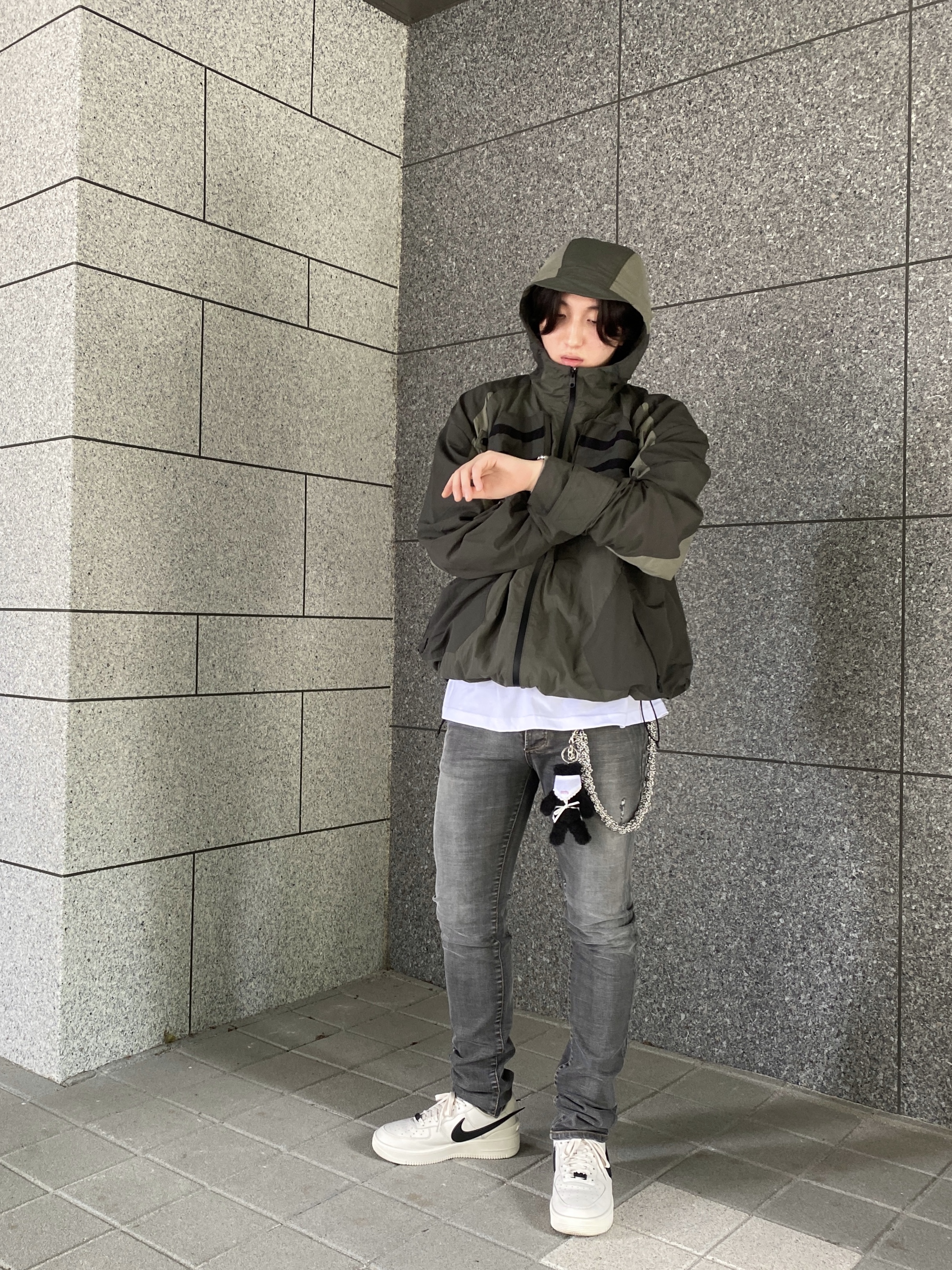 Undermycar x STU Gork Multi Taping Military Jacket Moon Night - Galleria Exclusive, Nike x Ambush Air Force 1 Low SP Phantom 착용 스타일 - 1