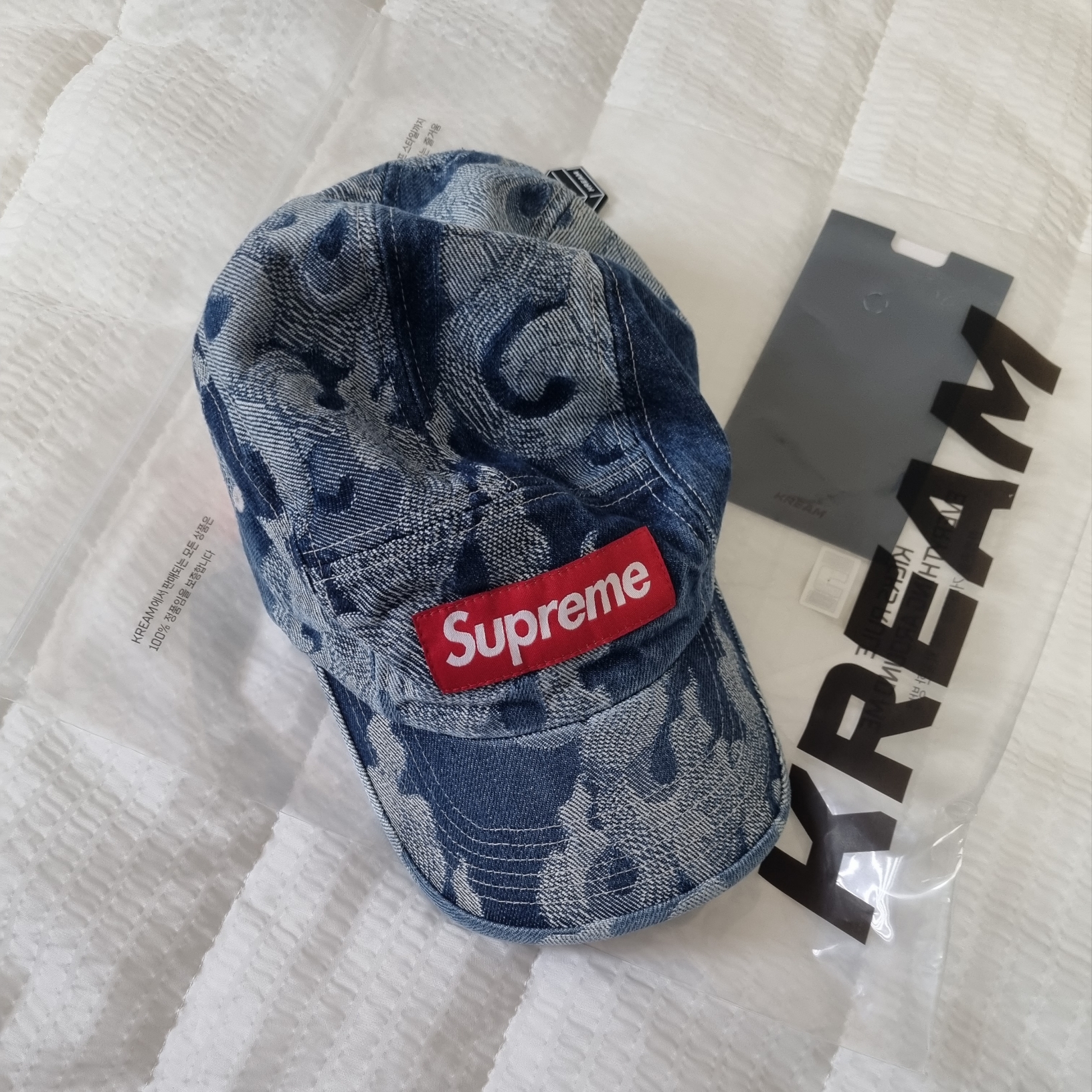 Supreme Flames Jacquard Denim Camp Cap Washed Indigo - 23SS 착용 스타일