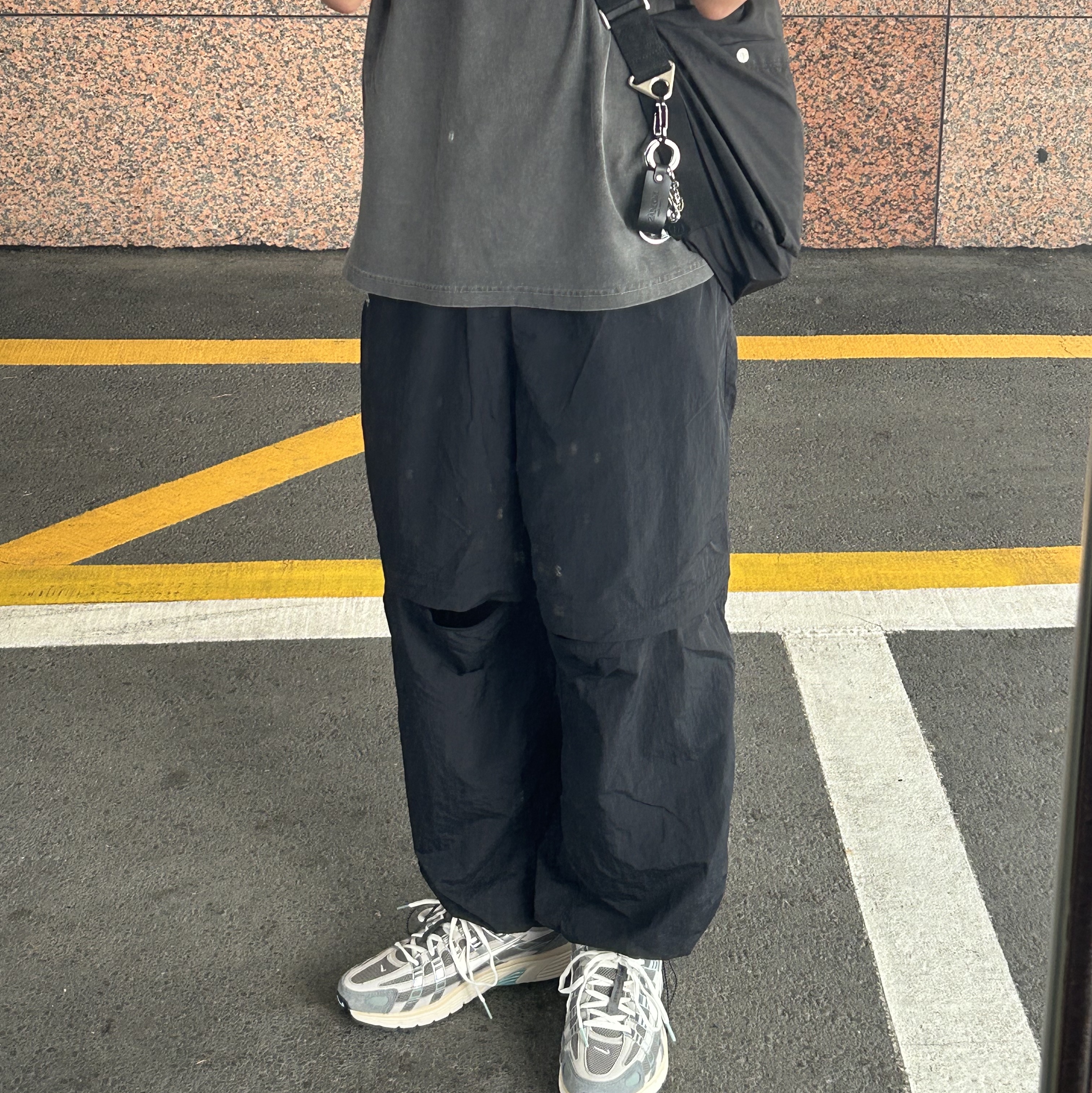Nike P-6000 Flat Pewter Light Iron Ore 착용 스타일 - 3