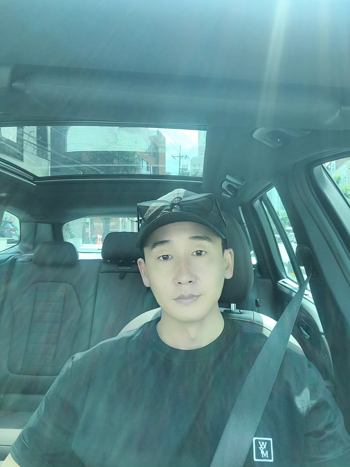 Wooyoungmi Cotton Back Logo T-Shirt Black - 23FW, New Balance x Aime Leon Dore 860v2 Blue 착용 스타일 - 2