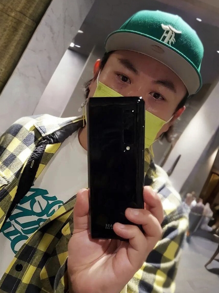 Essentials x New Era Sized Cap Kelly Green 착용 스타일