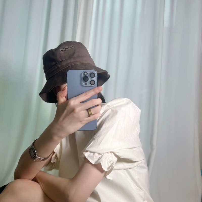 Cartier Panthere Watch Medium Quartz Steel Bracelet Steel, Jacquemus Le Bob Gadjo Knotted Bucket Hat Brown 착용 스타일 - 2