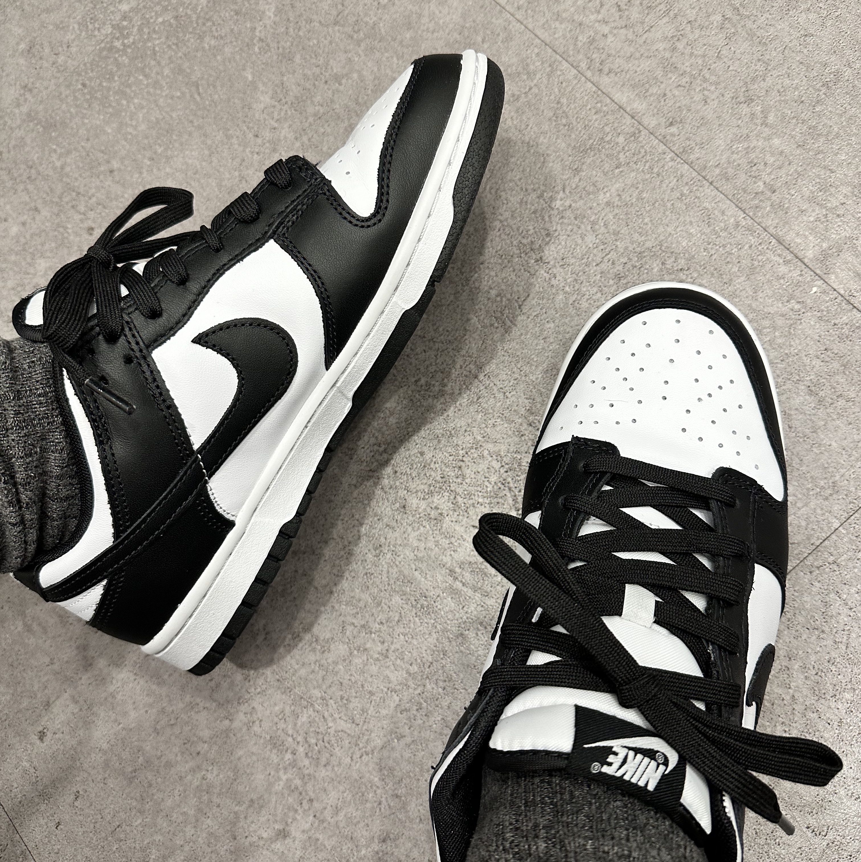 Nike Dunk Low Retro Black 착용 스타일