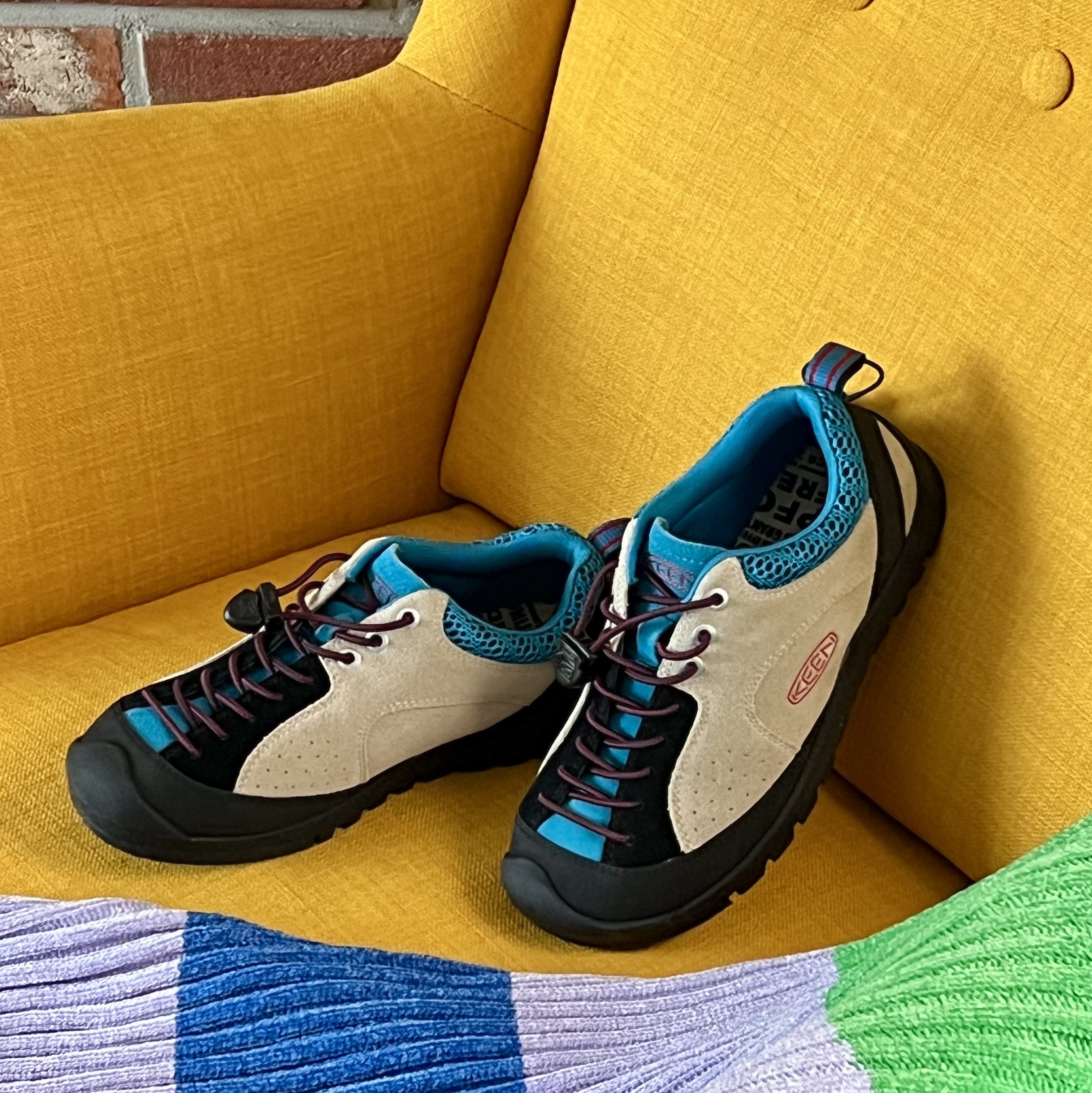 (W) Keen Jasper Rocks SP Sneakers Beige 착용 스타일
