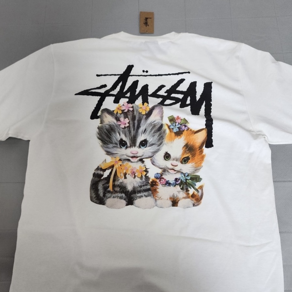 Stussy Kittens T-Shirt White 착용 스타일