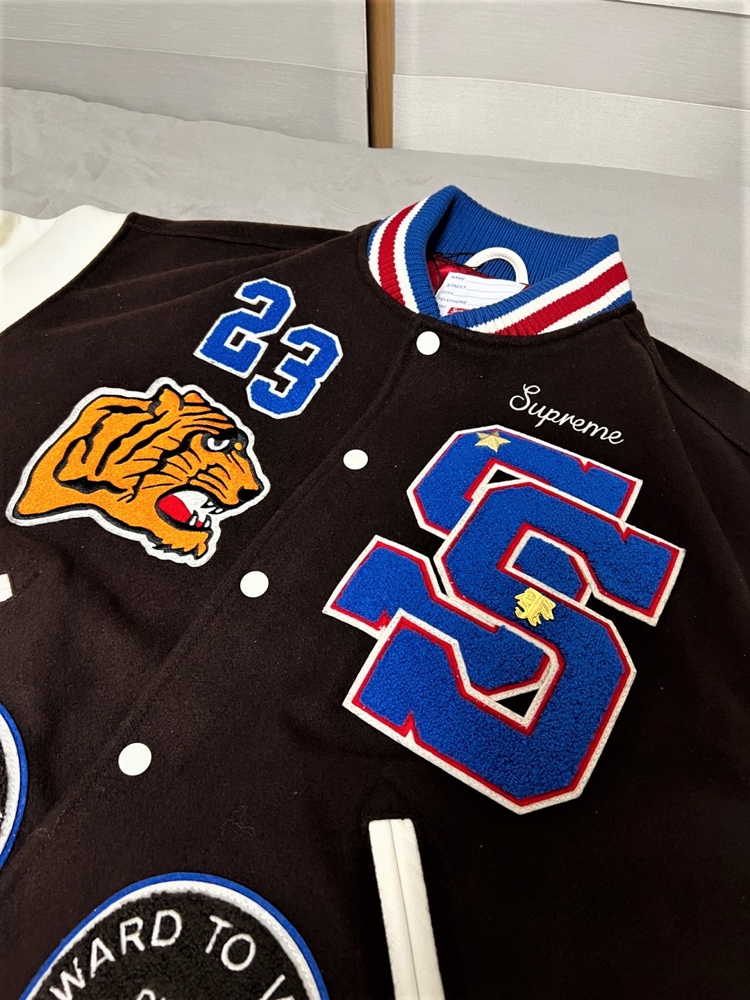 Supreme Tiger Varsity Jacket Brown - 23FW 착용 스타일