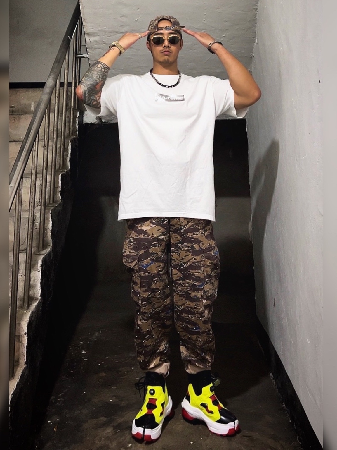 Supreme x Undercover Studded 6-Panel Brown Camo - 23SS, Supreme x Undercover Studded Cargo Pant Brown - 23SS 착용 스타일 - 2