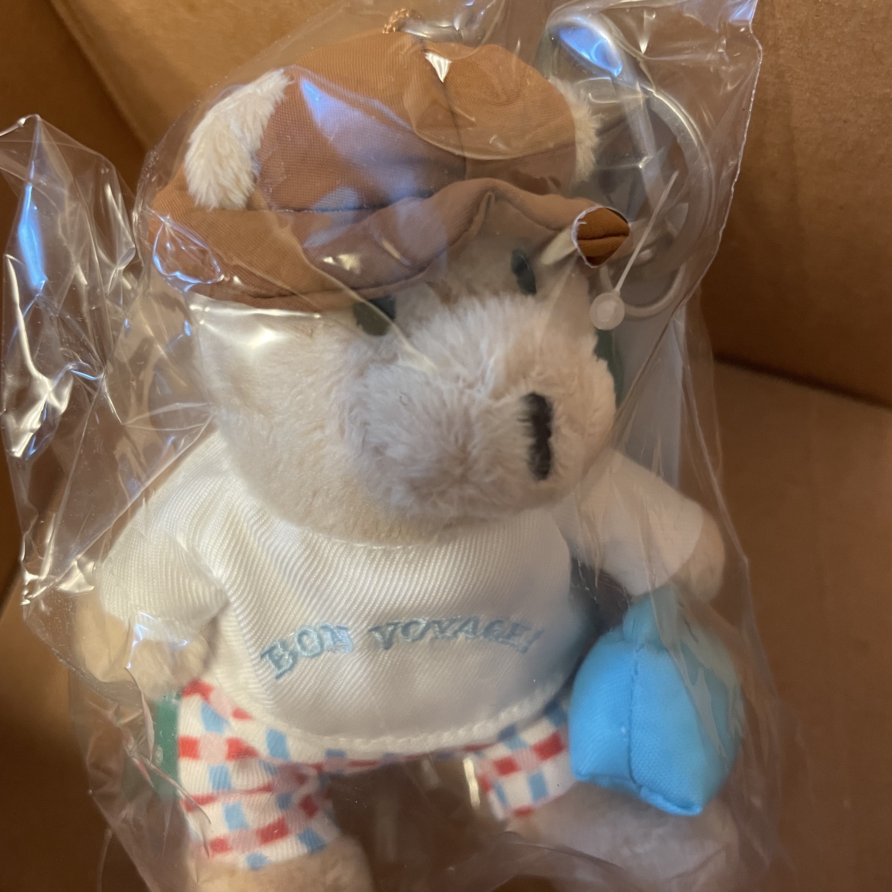 Starbucks x Warmgrey Tail 23 Summer Huggy Bear Keychain 착용 스타일