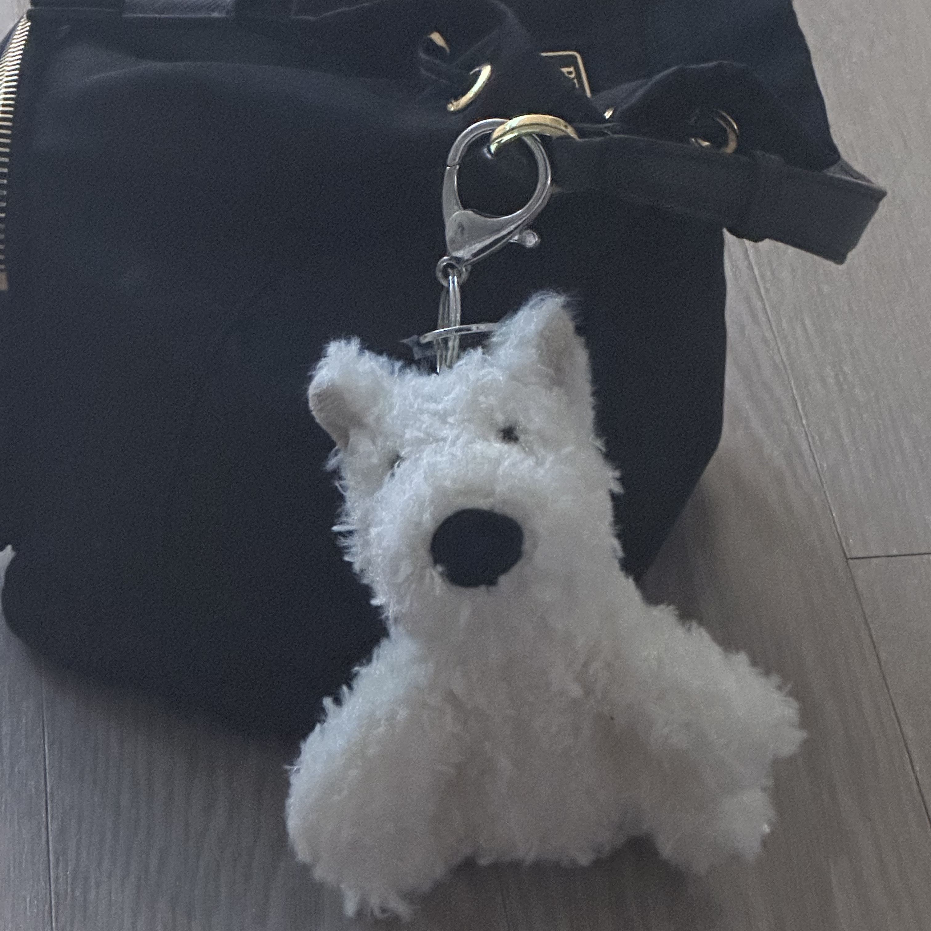 Jellycat Munro Scottie Dog Bag Charm Cream 착용 스타일 - 1