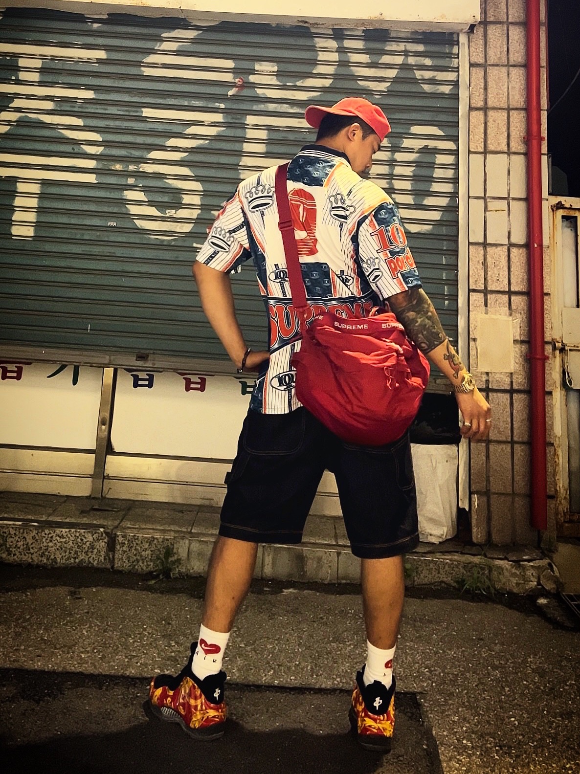 Supreme Pigment Canvas S Logo 6-Panel Red - 23SS, Nike x Supreme Air Foamposite One Red 착용 스타일 - 2