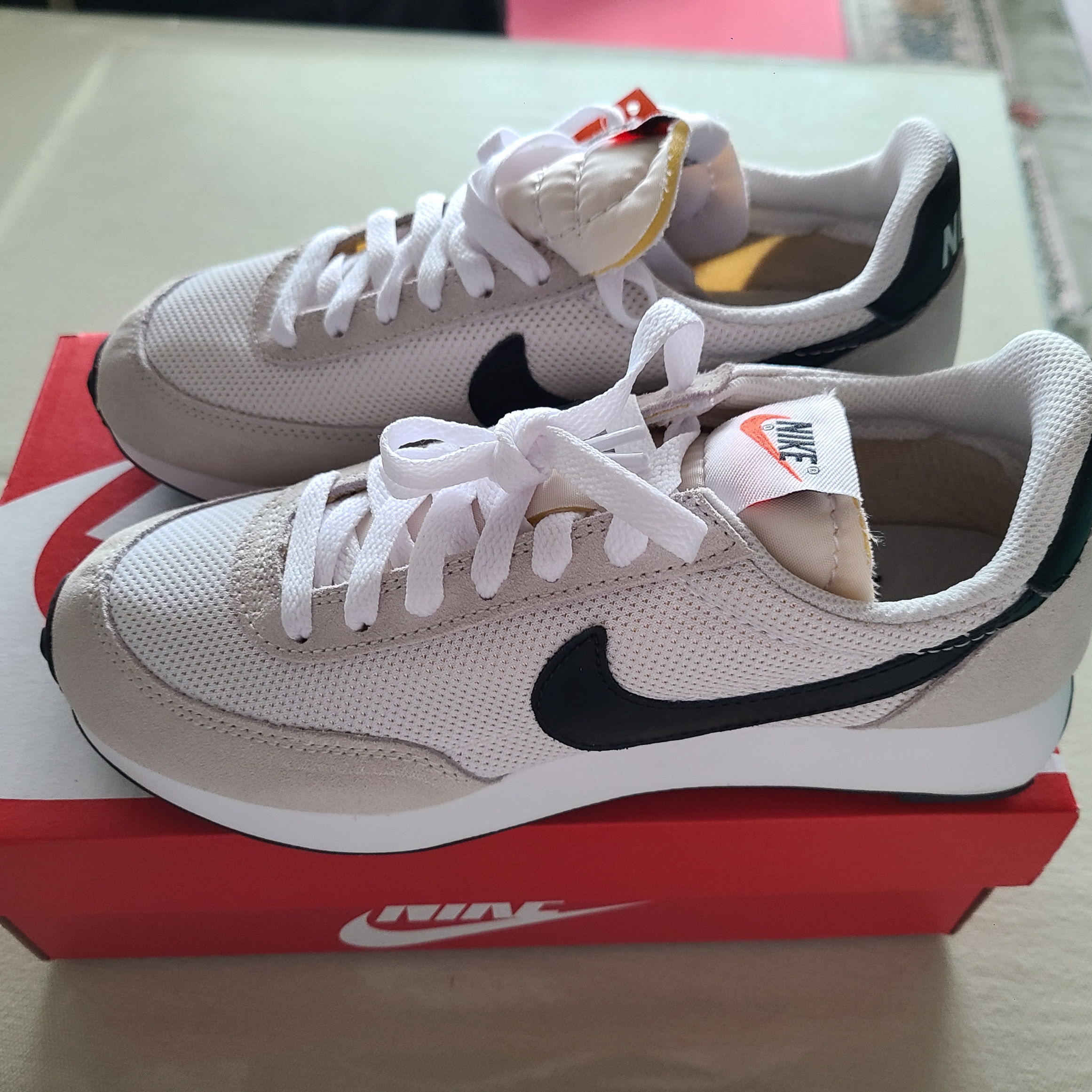 Nike Air Tailwind 79 White Phantom Black 착용 스타일