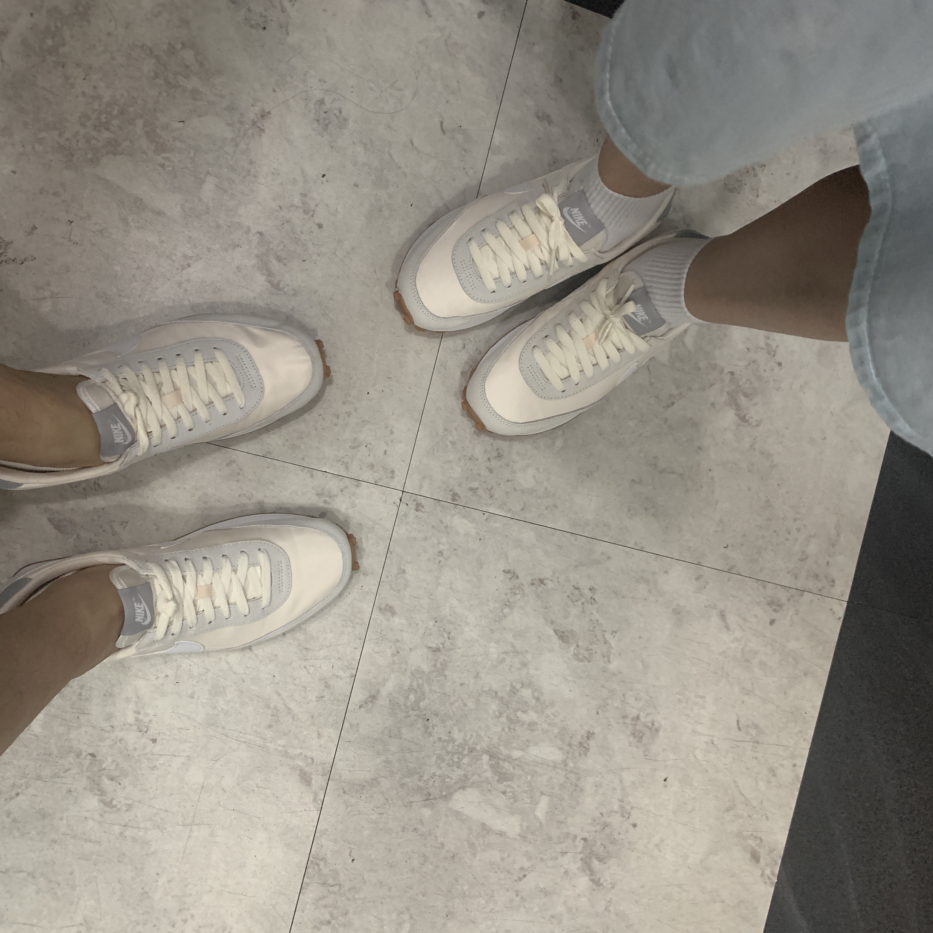 (W) Nike Daybreak Summit White 착용 스타일