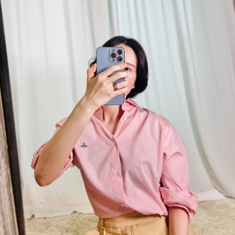 Vivienne Westwood Ghost Shirt Lavender 착용 스타일 - 2