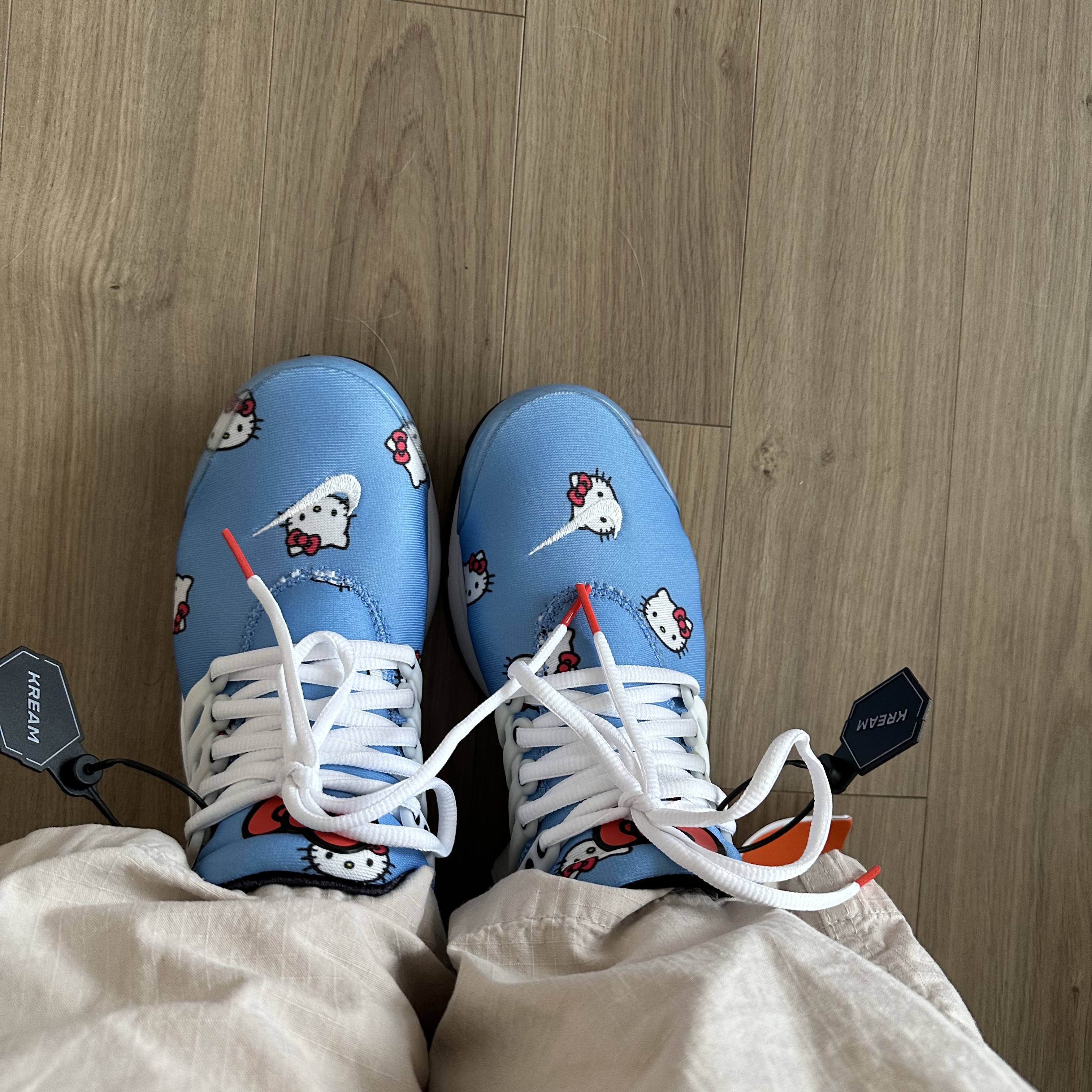 Nike x Hello Kitty Air Presto University Blue 착용 스타일