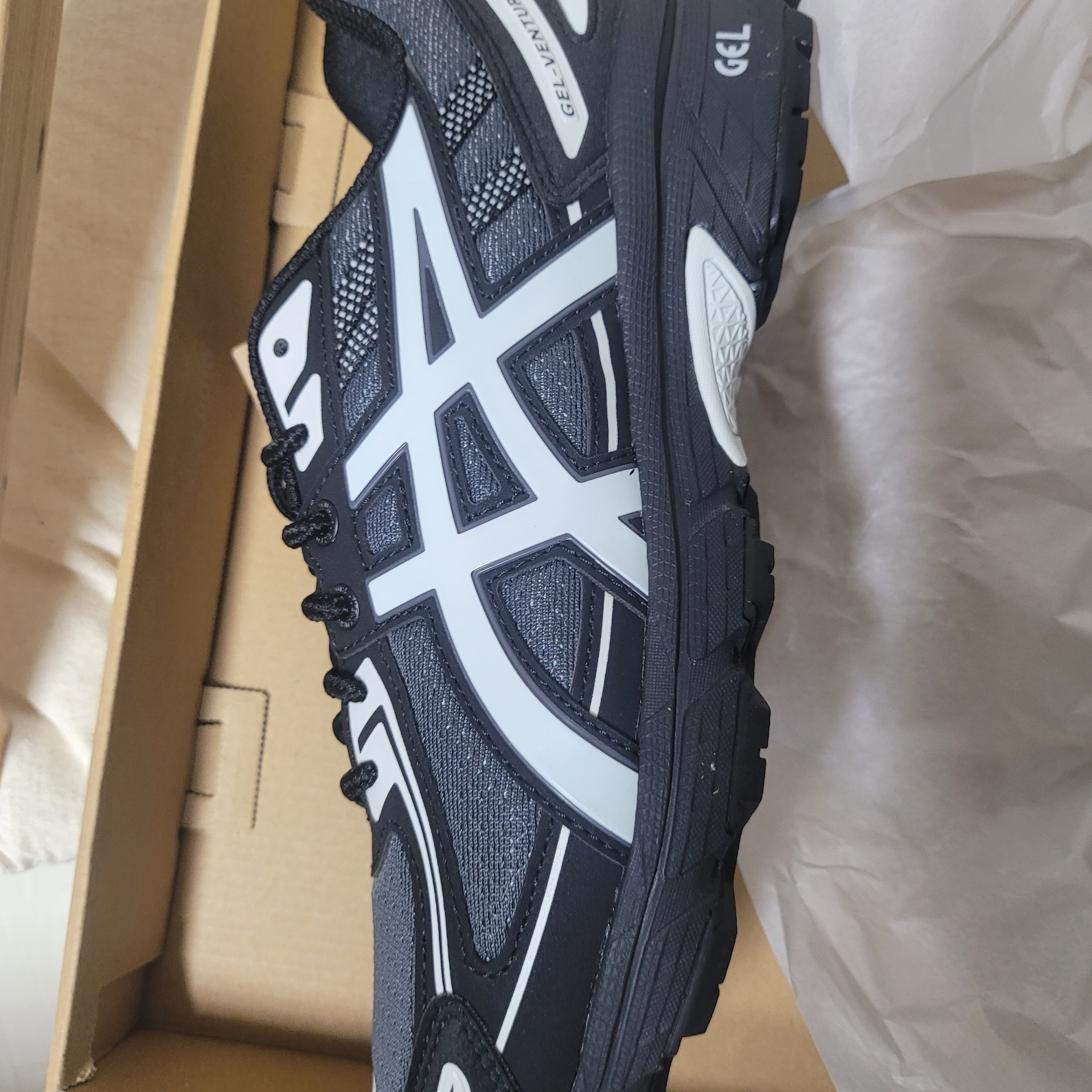 Asics Gel-Venture 6 Carrier Grey 착용 스타일