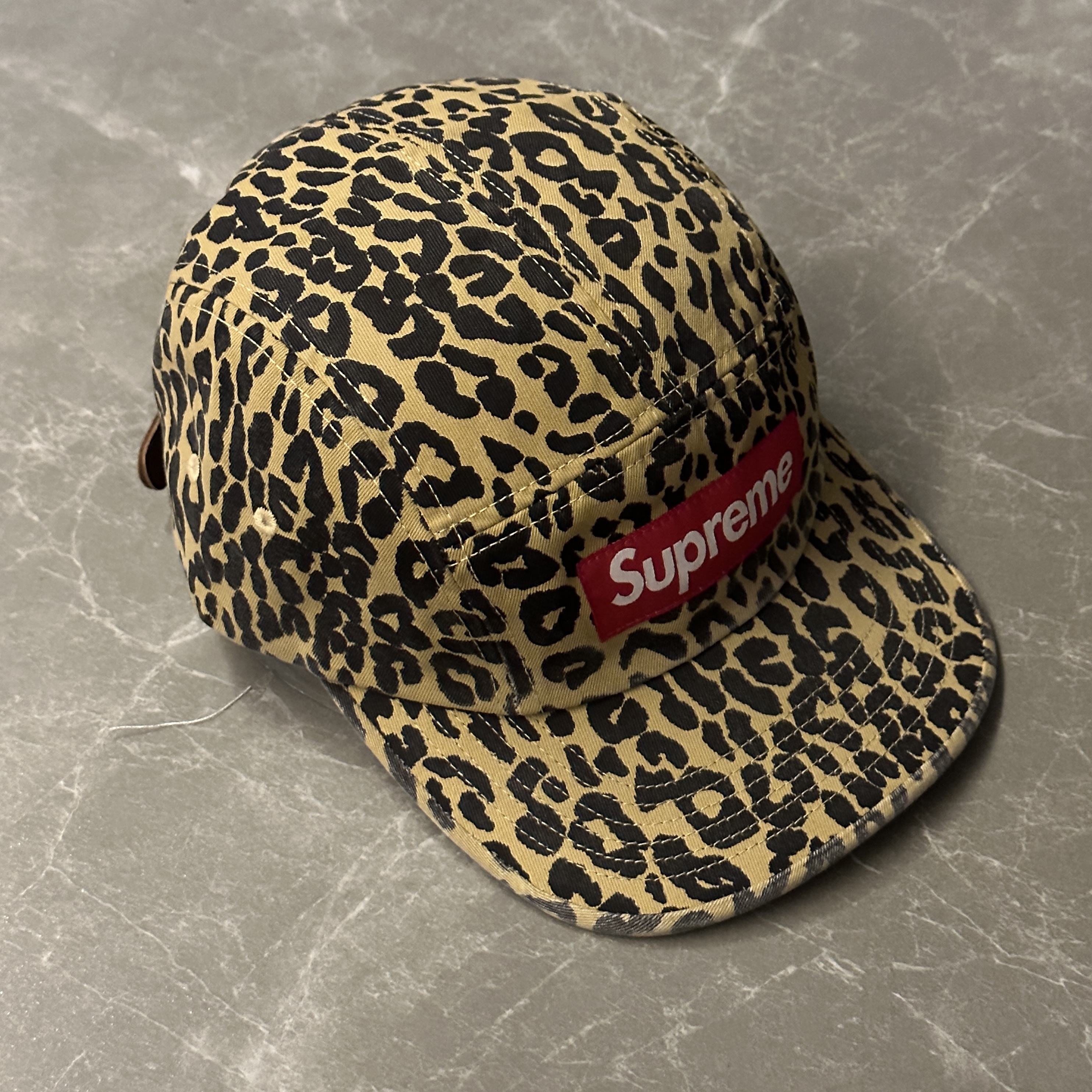 Supreme Washed Chino Twill Camp Cap Leopard - 23FW 착용 스타일