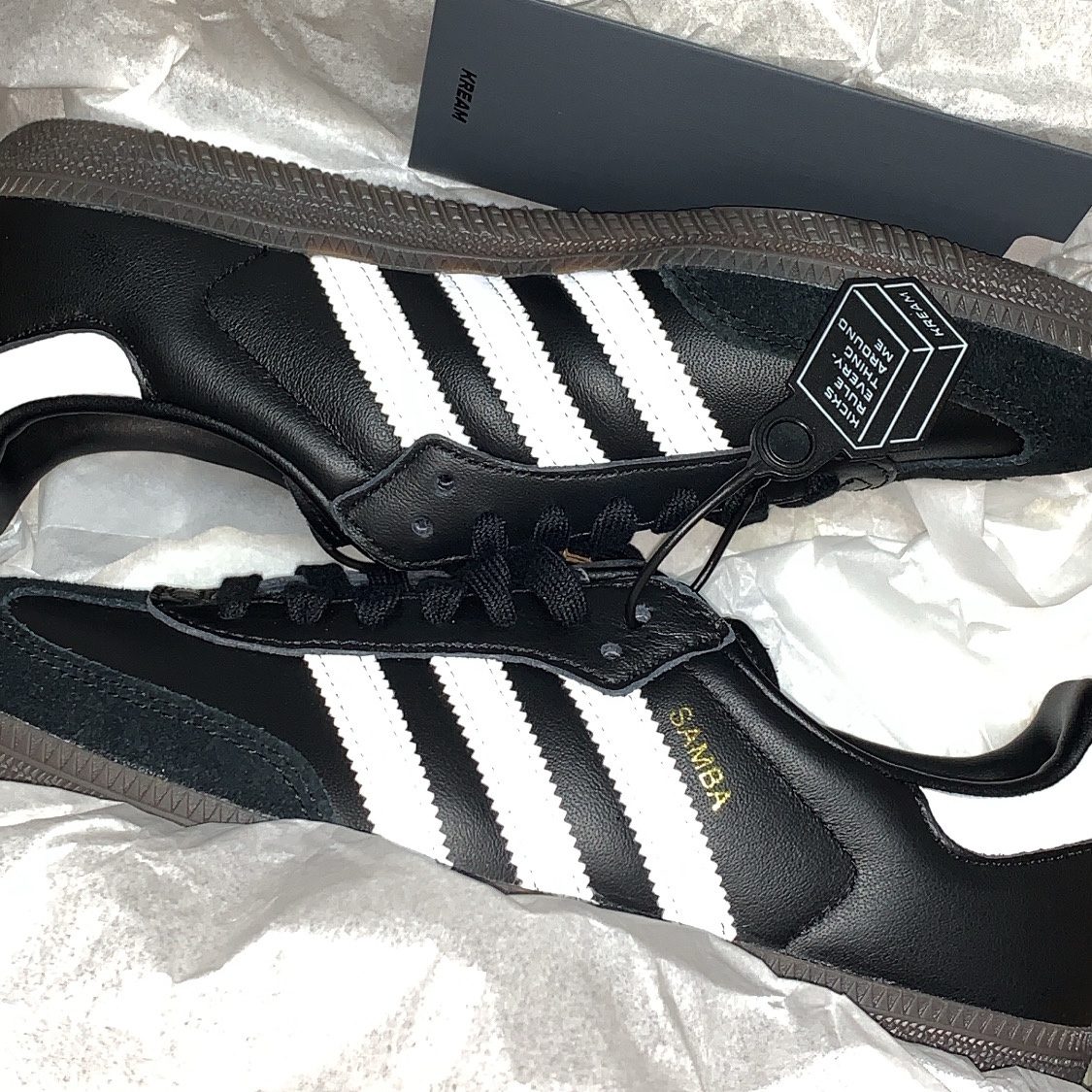 Adidas Samba OG Black White Gum 착용 스타일