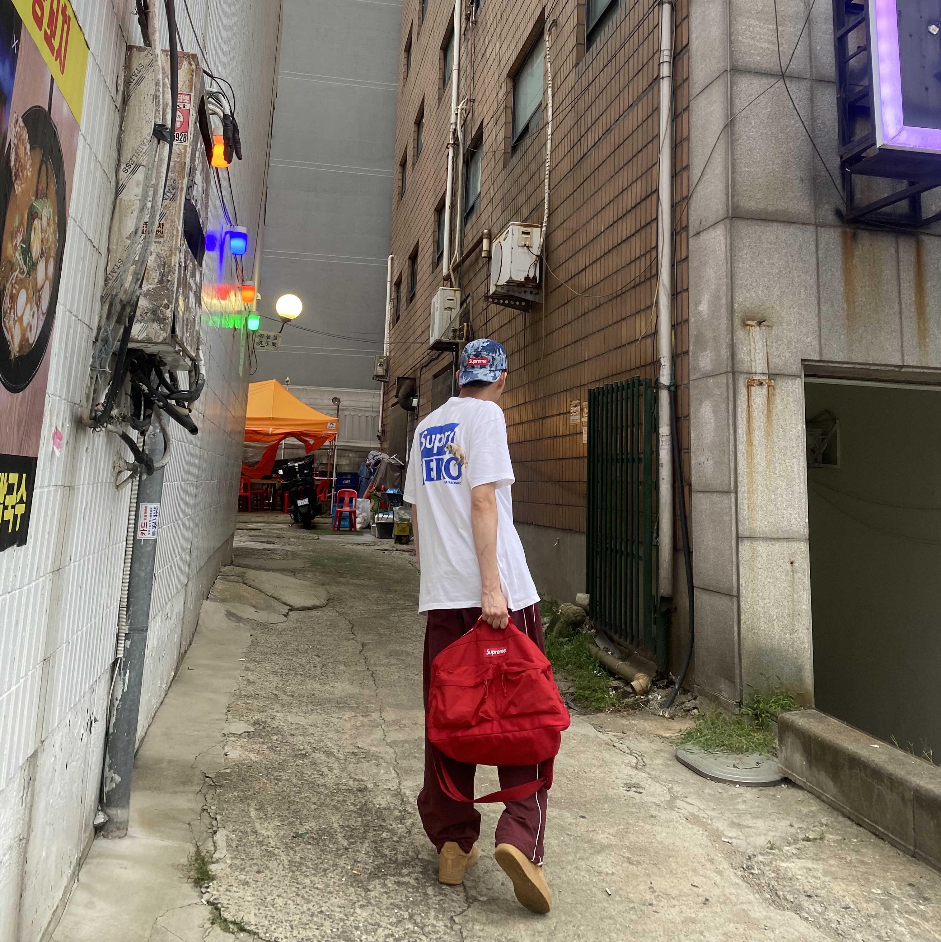 Supreme Flames Jacquard Denim Camp Cap Washed Indigo - 23SS, Casio G-Shock x Supreme x The North Face DW-6900 Black 착용 스타일 - 1