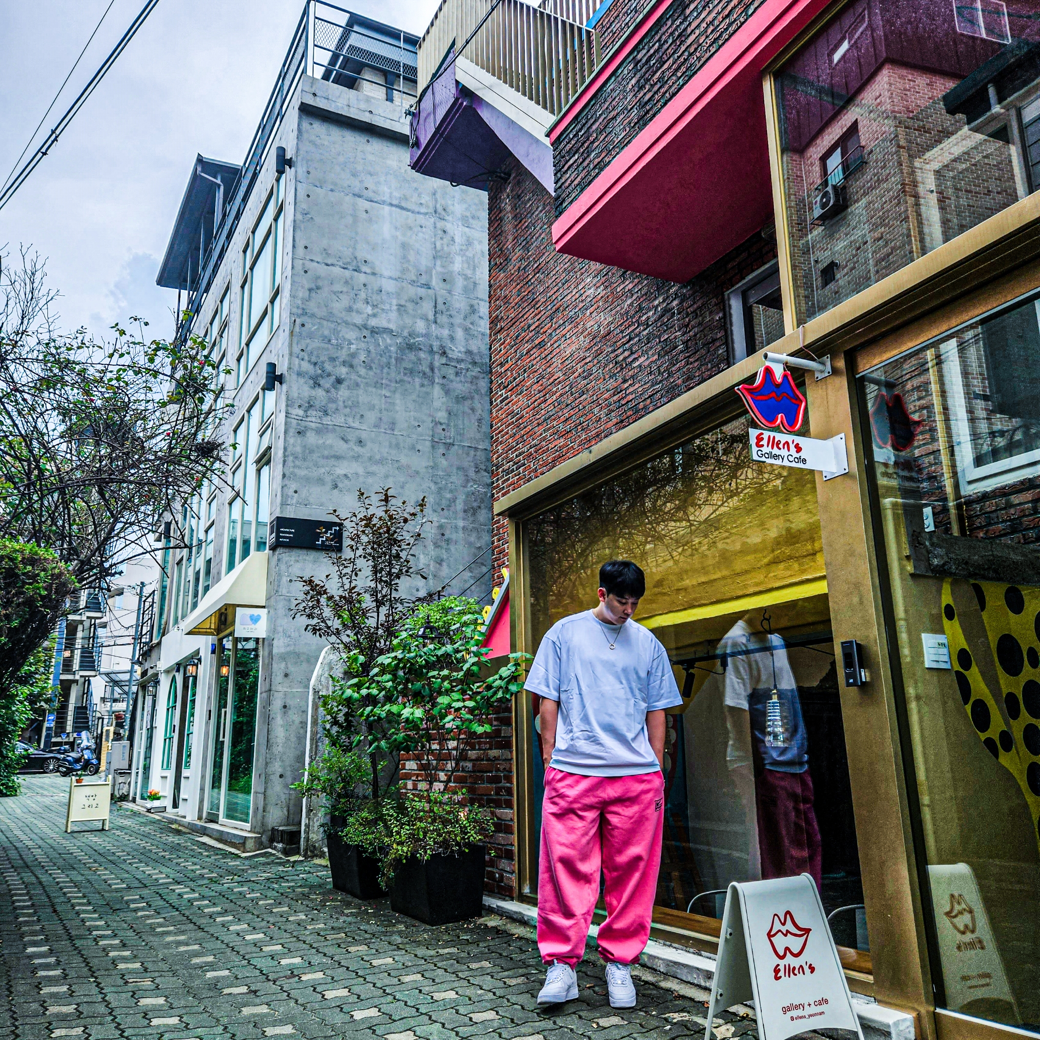 Nike x Stussy NRG Washed Fleece Pants Lotus PInk (DO5296-670), Nike x Drake Nocta Air Force 1 Low SP Certified Lover Boy White 착용 스타일 - 1
