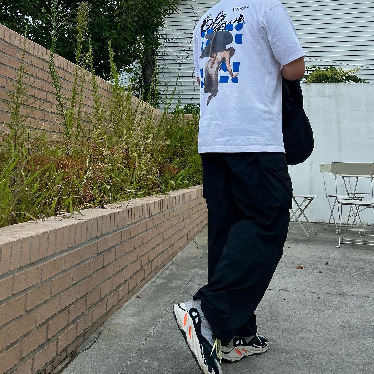 Stussy x Off-White 40 WT T-Shirt, Adidas Yeezy Boost 700 Wave Runner Solid Grey 2017/2019 착용 스타일 - 4
