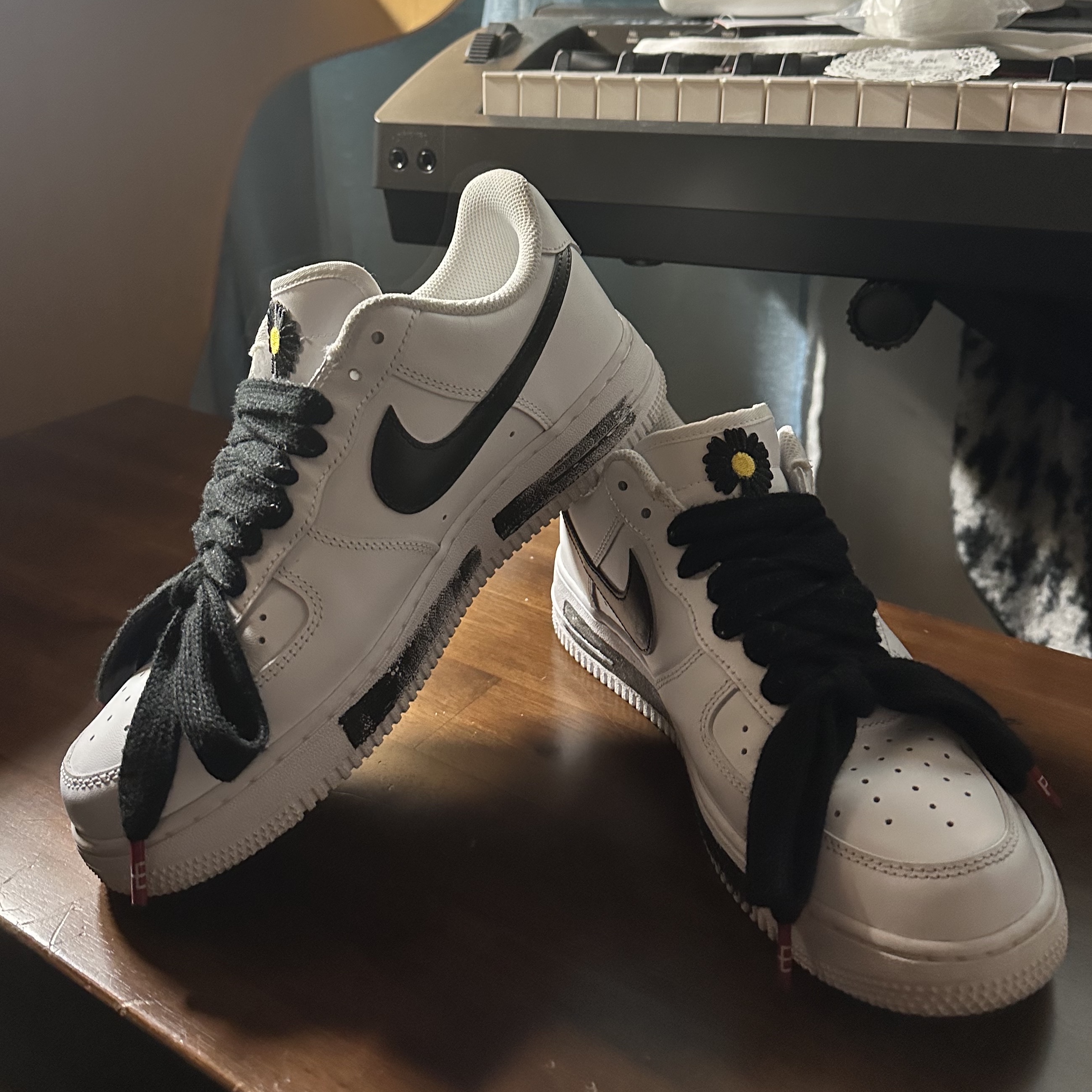 Nike Air Force 1 '07 Low White, Nike x Peaceminusone Kwondo1 Black and White 착용 스타일 - 2