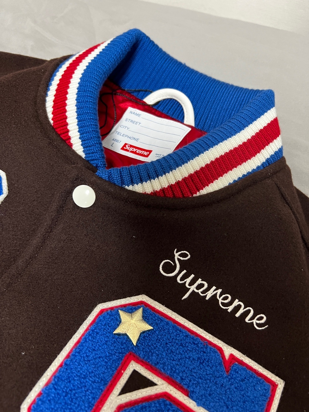 Supreme Tiger Varsity Jacket Brown - 23FW 착용 스타일 - 1