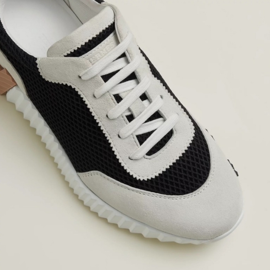 (W) Hermes Bouncing Sneakers Graphic Mesh Suede Goatskin & Noir Blanc 착용 스타일 - 5