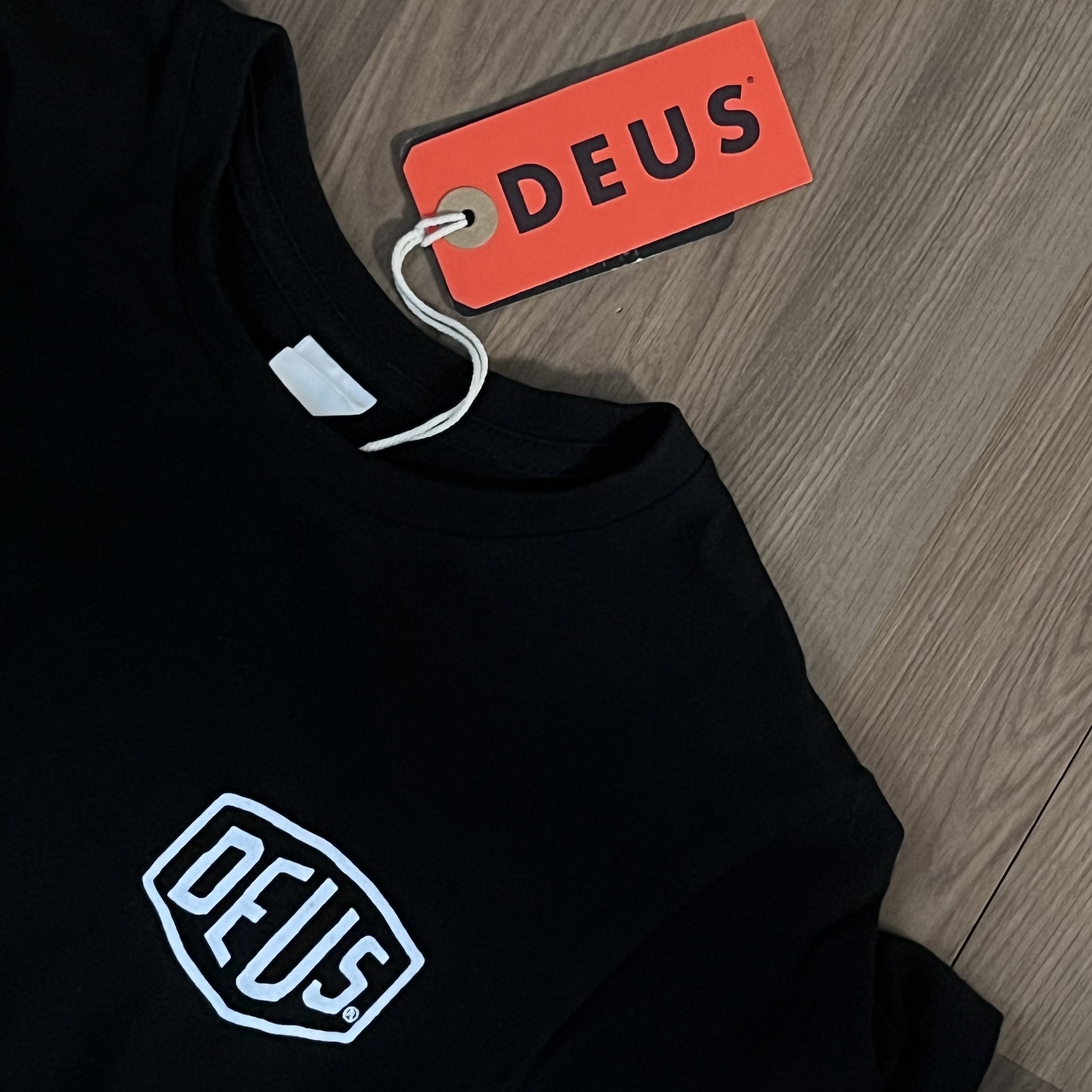 (Kids) Deus Ex Machina College Seoul T-Shirt Black 착용 스타일 - 3