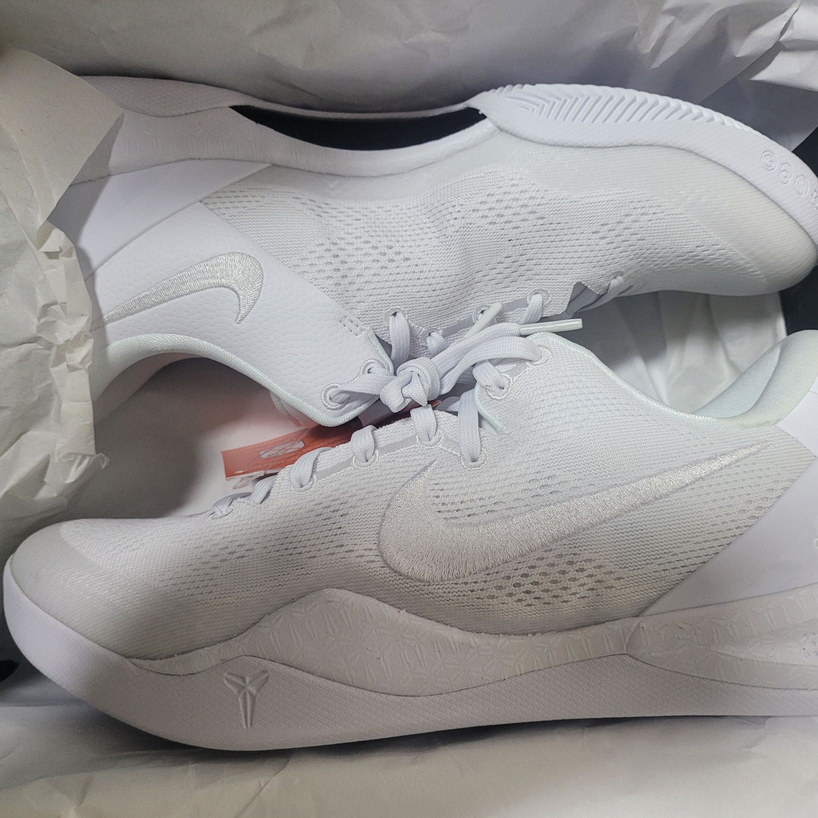 Nike Kobe 8 Protro Halo 착용 스타일