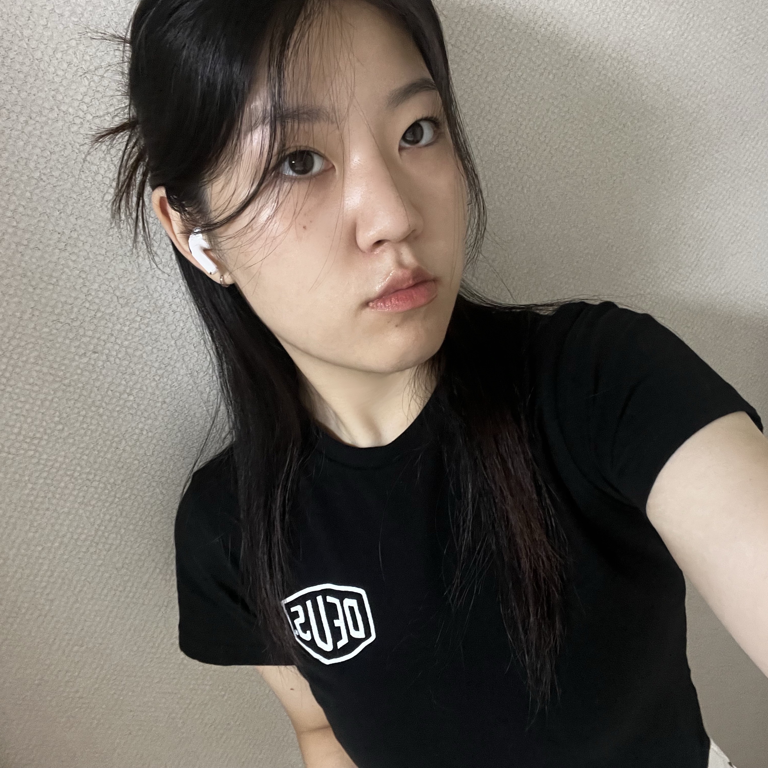 (Kids) Deus Ex Machina College Seoul T-Shirt Black 착용 스타일 - 1