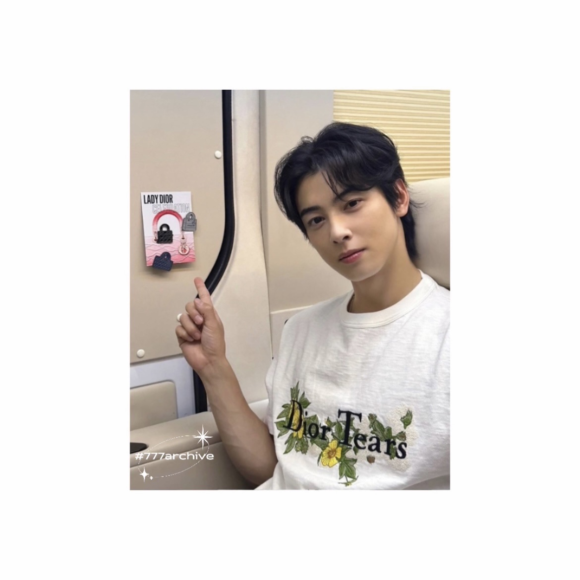 Dior x Denim Tears Relaxed Fit Dior Tears T-Shirt Slub Cotton Jersey White 착용 스타일 - 1